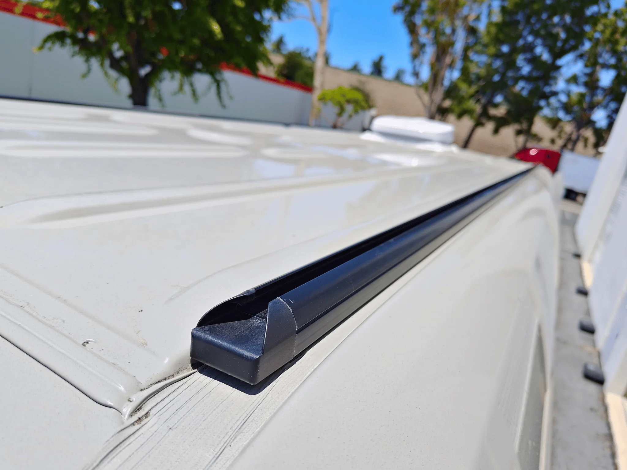 SPRINTER VAN 144" Roof Rail System 07+ - Image 5