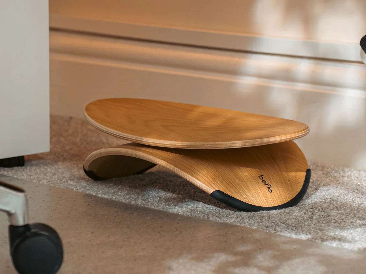 Strata – Ergonomic Wooden Footrest for Standing Desk - Image 4