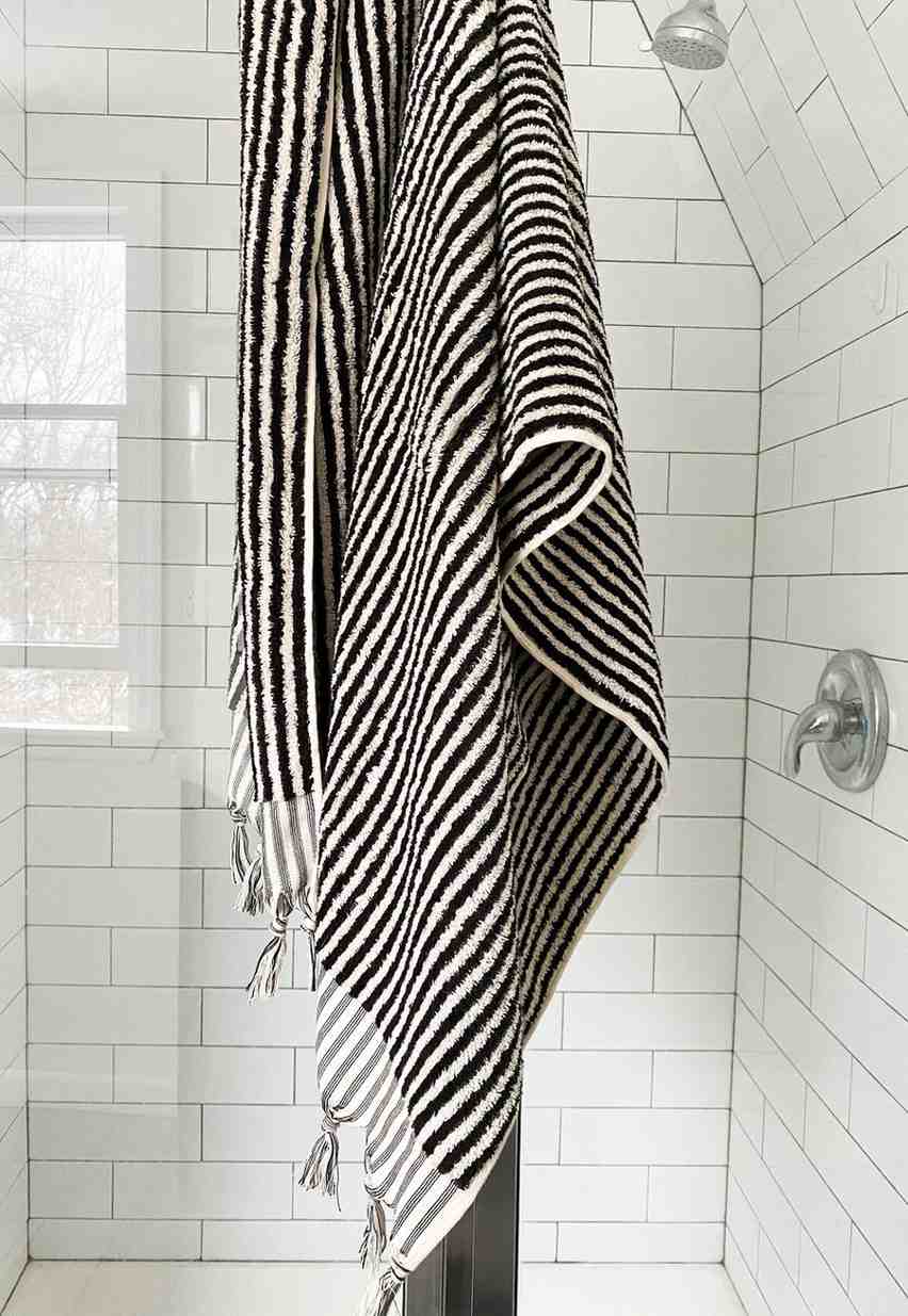 Striped Bath Towel - Image 3