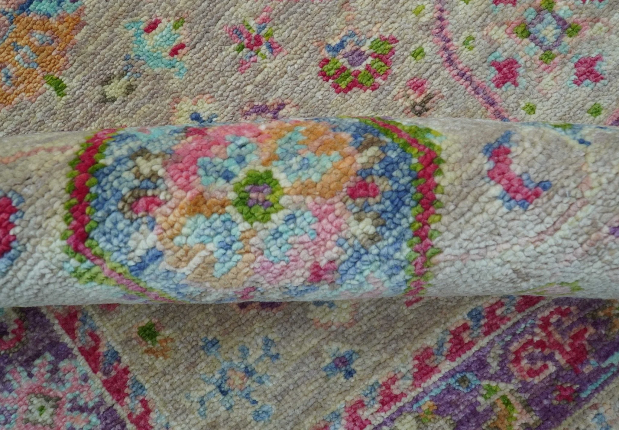 Terra Custom Made Traditional Tribal Design Beige And Pink Hand Knotted Wool Rug - Image 8