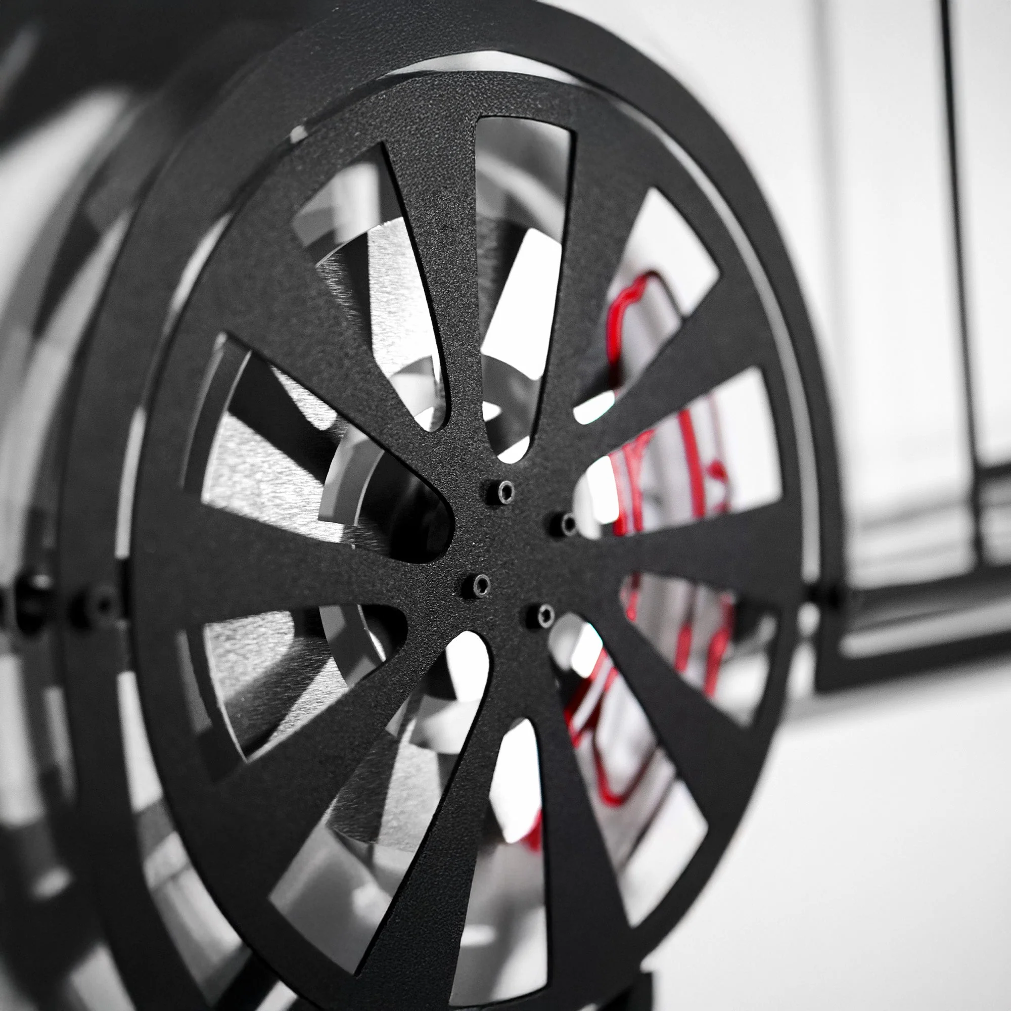 Tesla Model S Wall Art – Electric Car Steel Silhouette with Spinning Wheels-KAFMEKA045 - Image 3