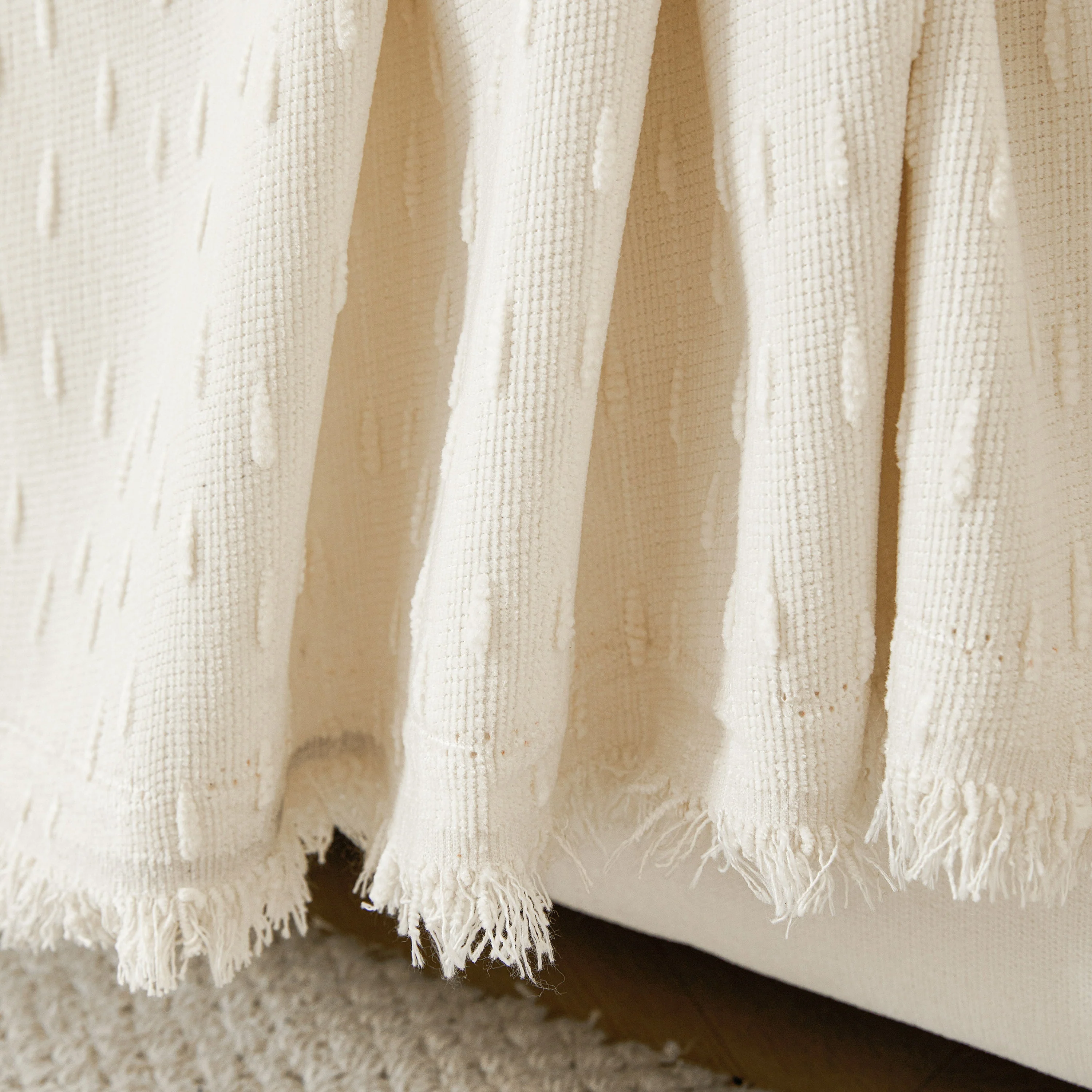 Textured Throw Blanket with 3D Dobby Weave, Minimalist Furniture Protector for Couch - Image 9