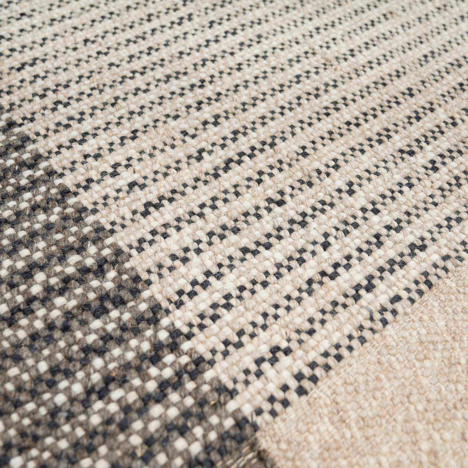 The Barraute Rug - Image 7