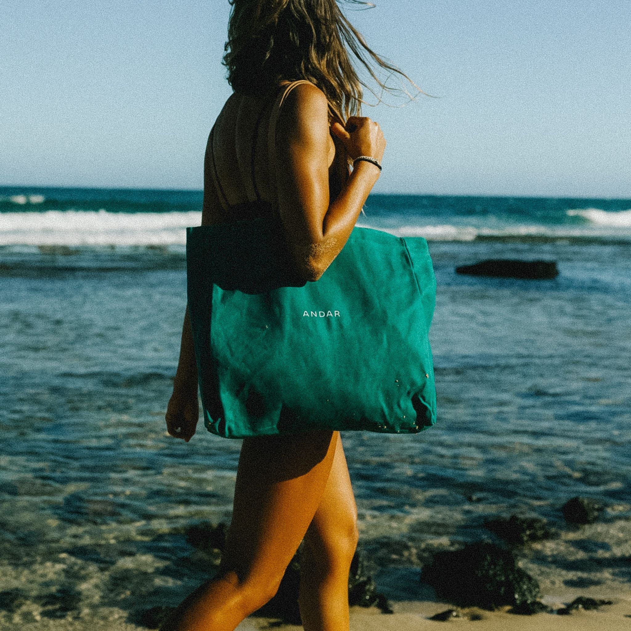 The Beach Bag - Image 3