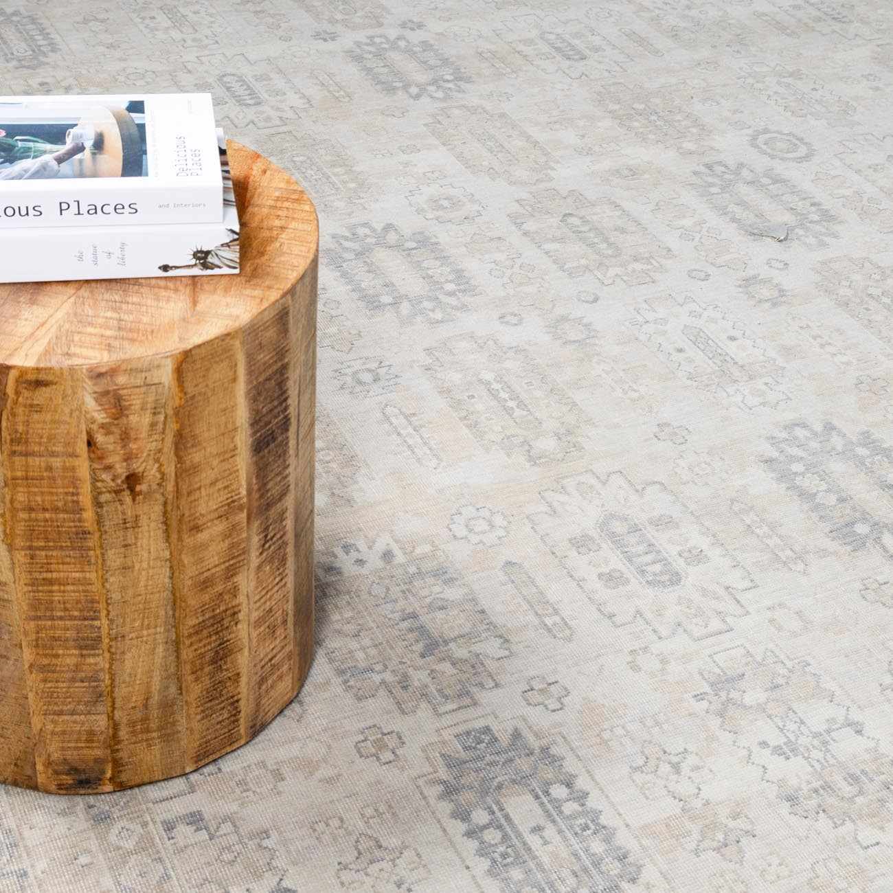 The Bushwick Wool Rug - Image 9