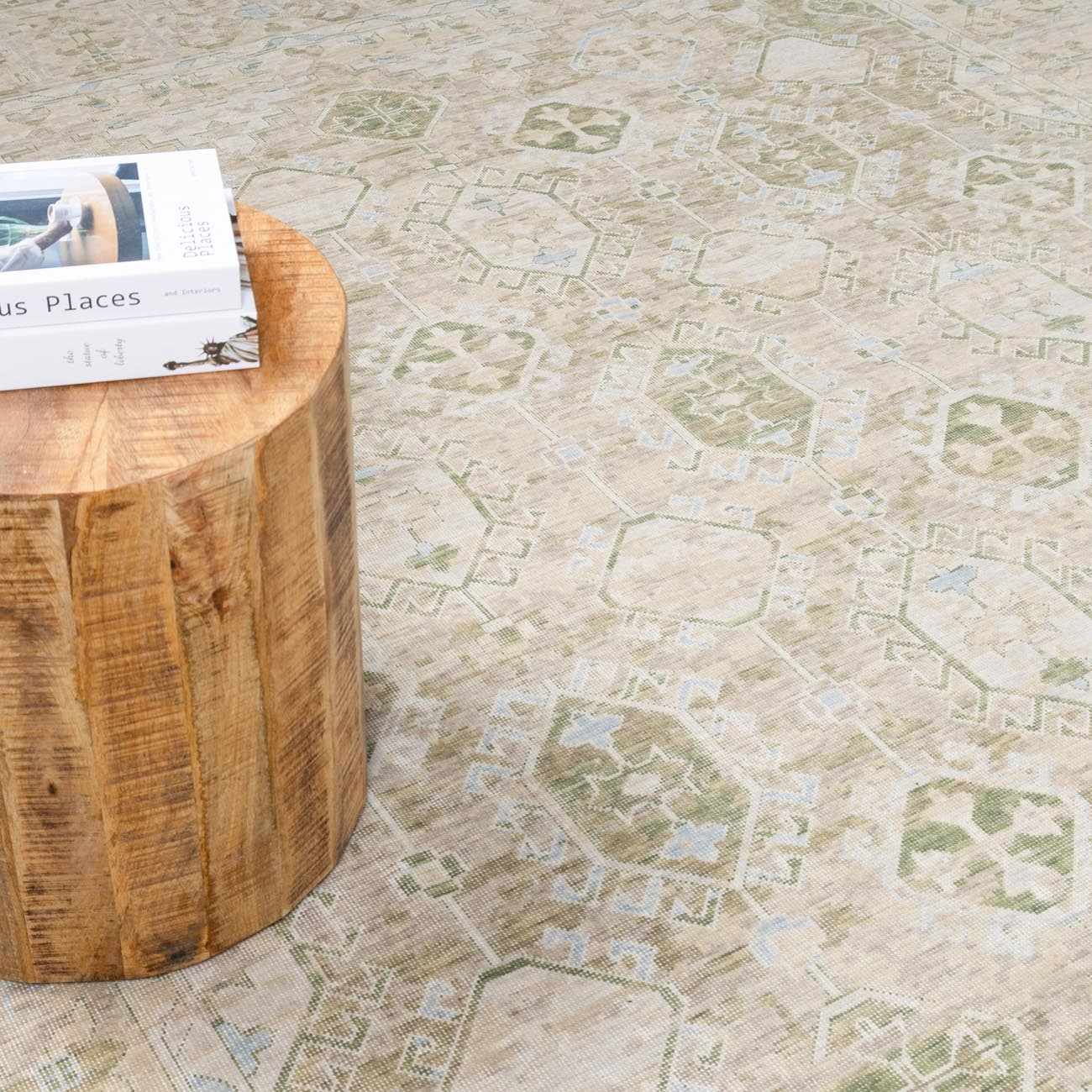 The Calanthe Wool Rug - Image 4