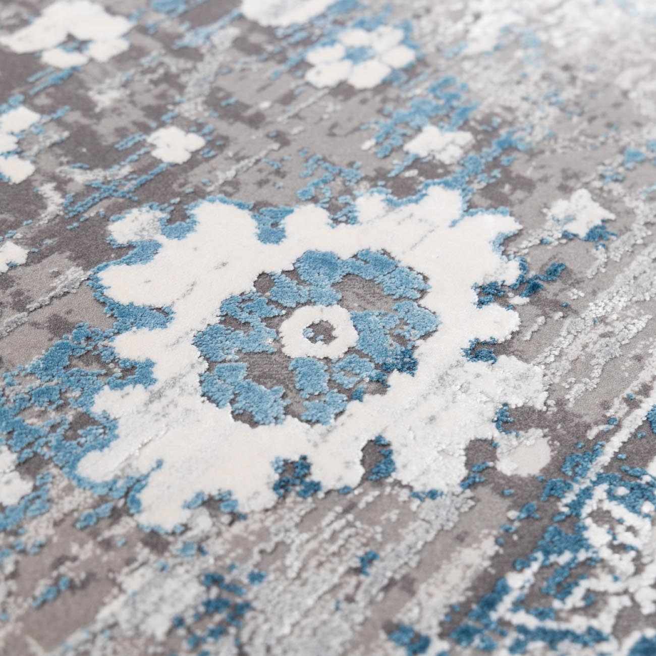 The Halcyra Faux Silk Rug - Image 8
