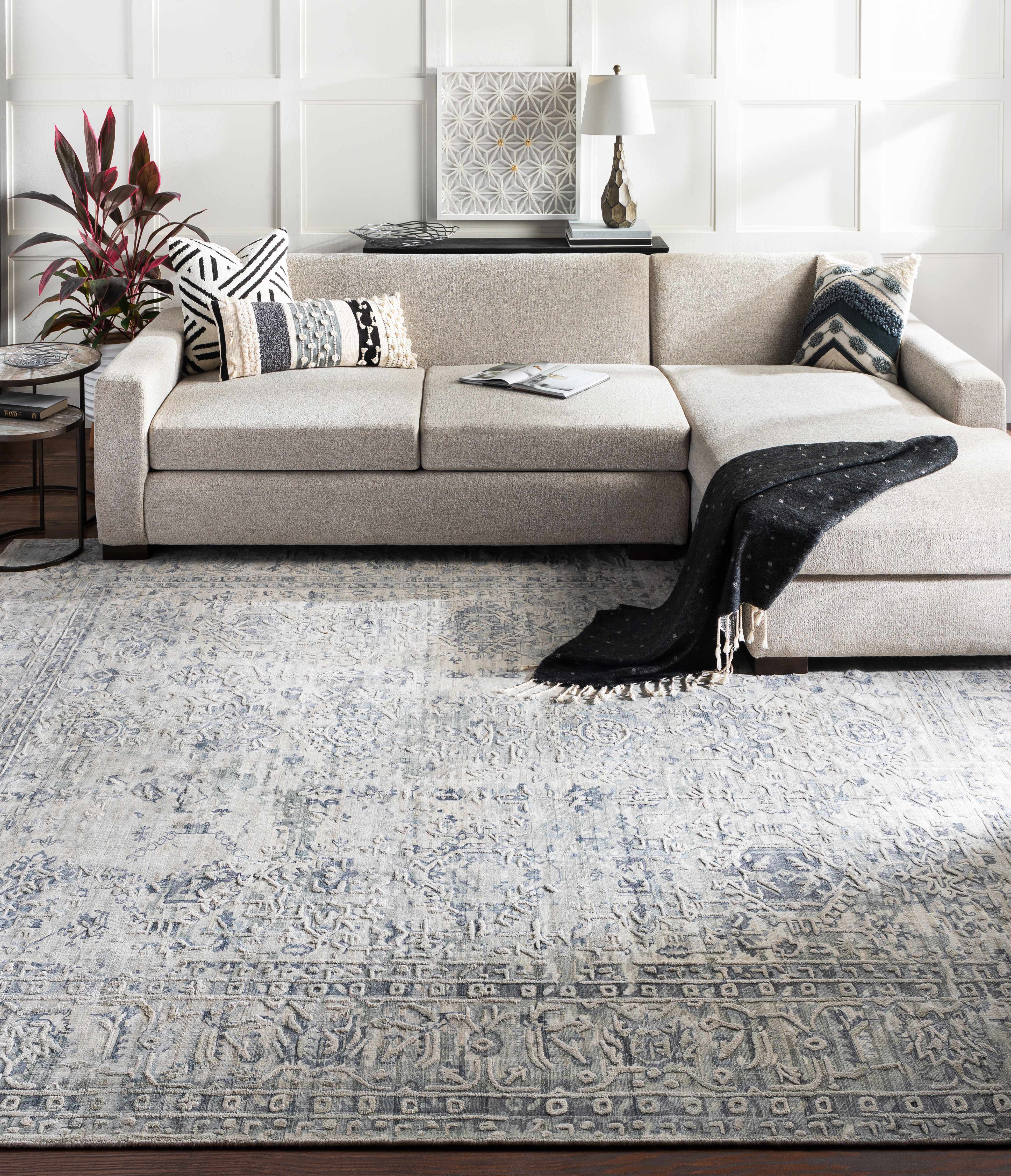 The Lenham Viscose Rug - Image 4