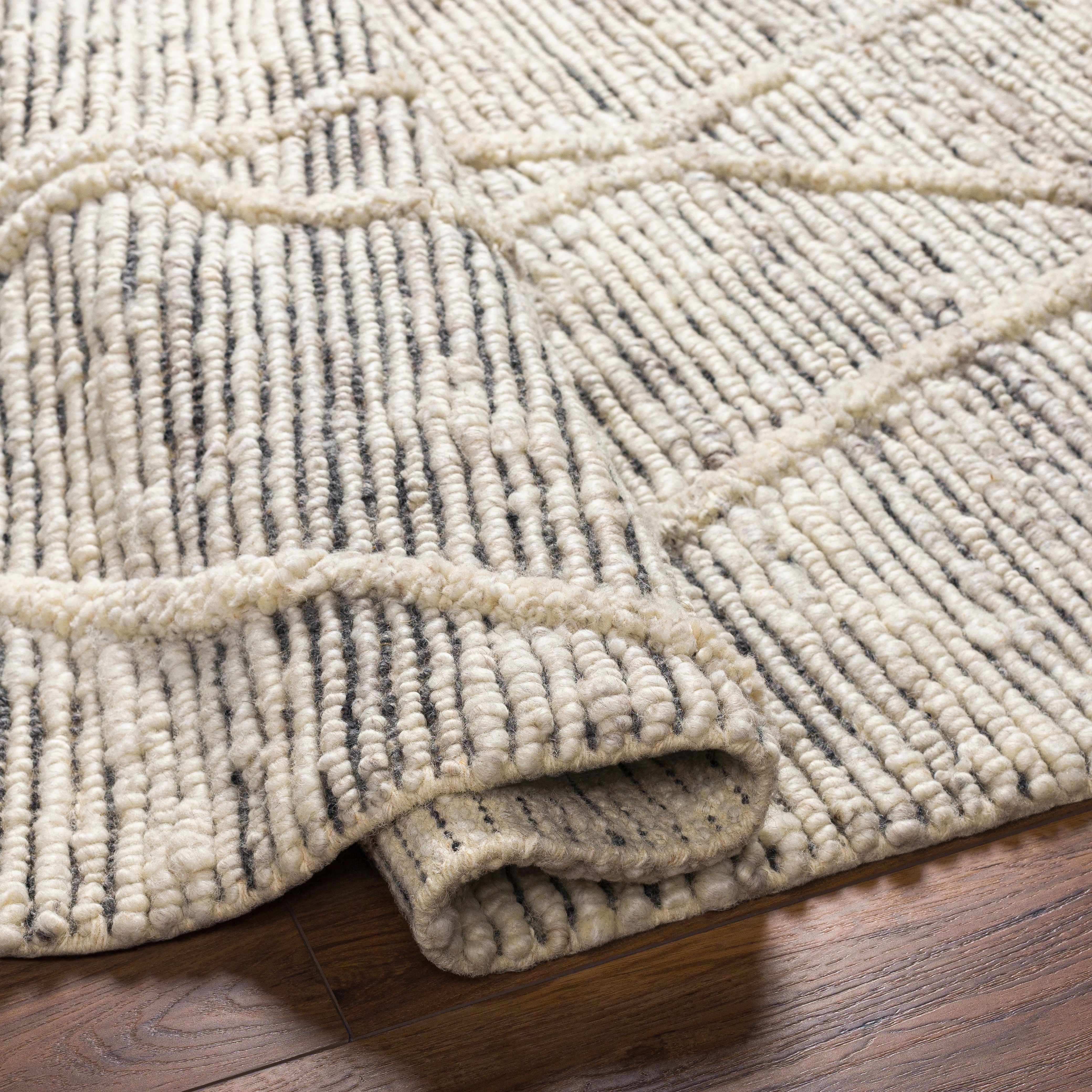 The Levallois Rug - Image 5