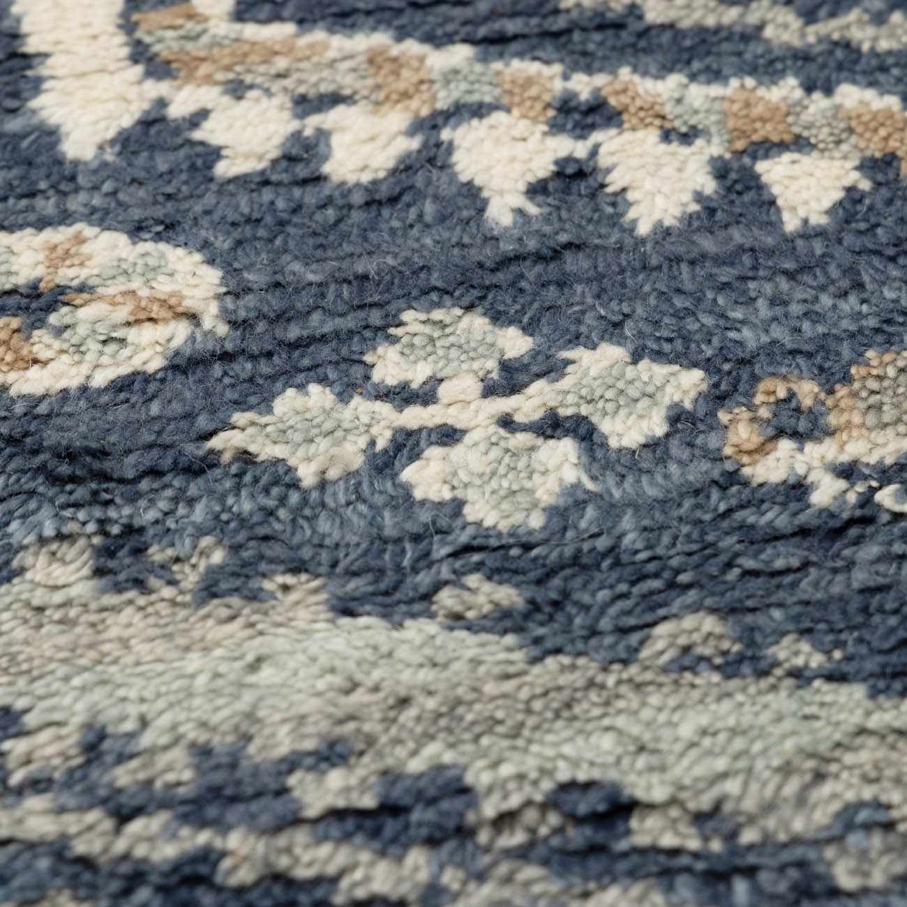 The Lucerne Wool Rug - Image 8