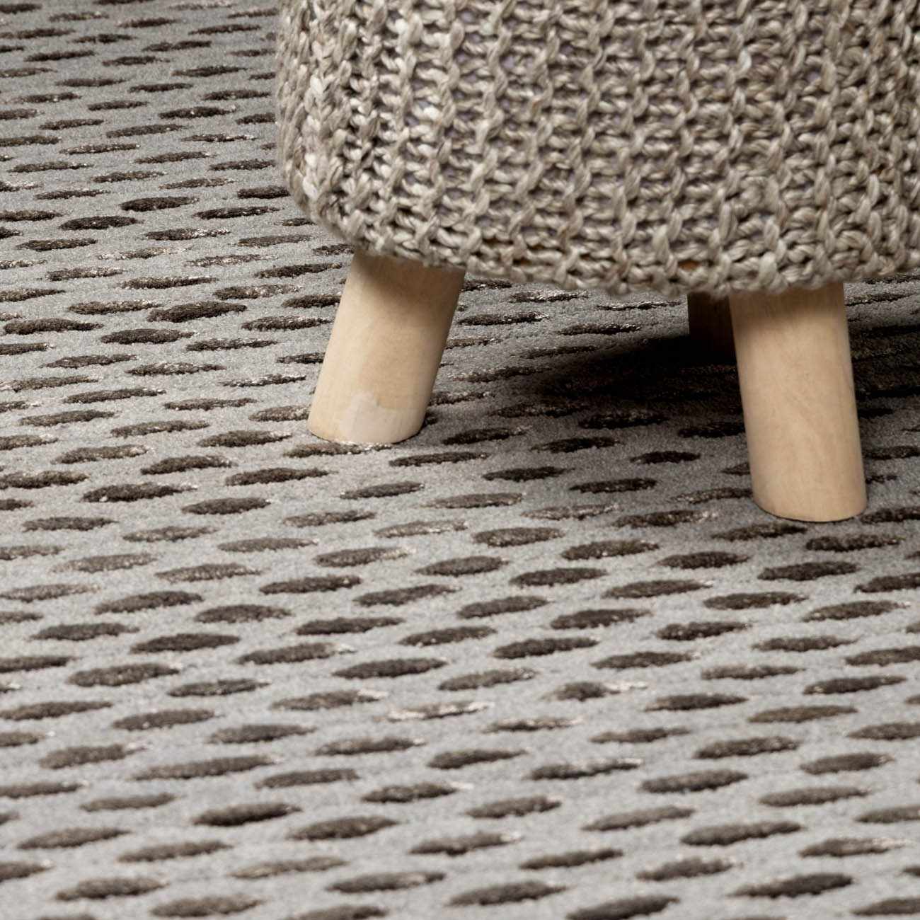 The Lyra Wool Rug - Image 10