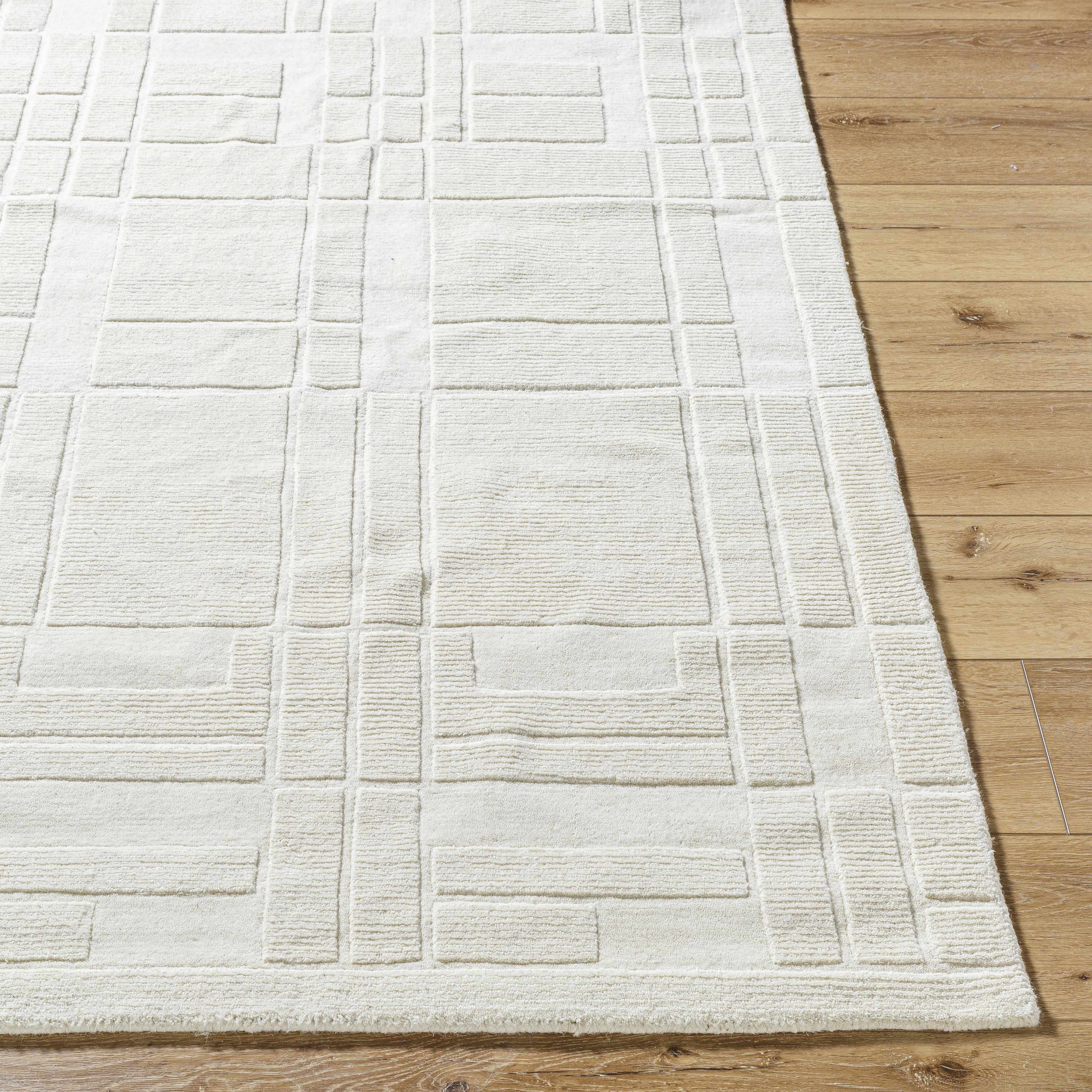 The Topaz Rug - Image 4