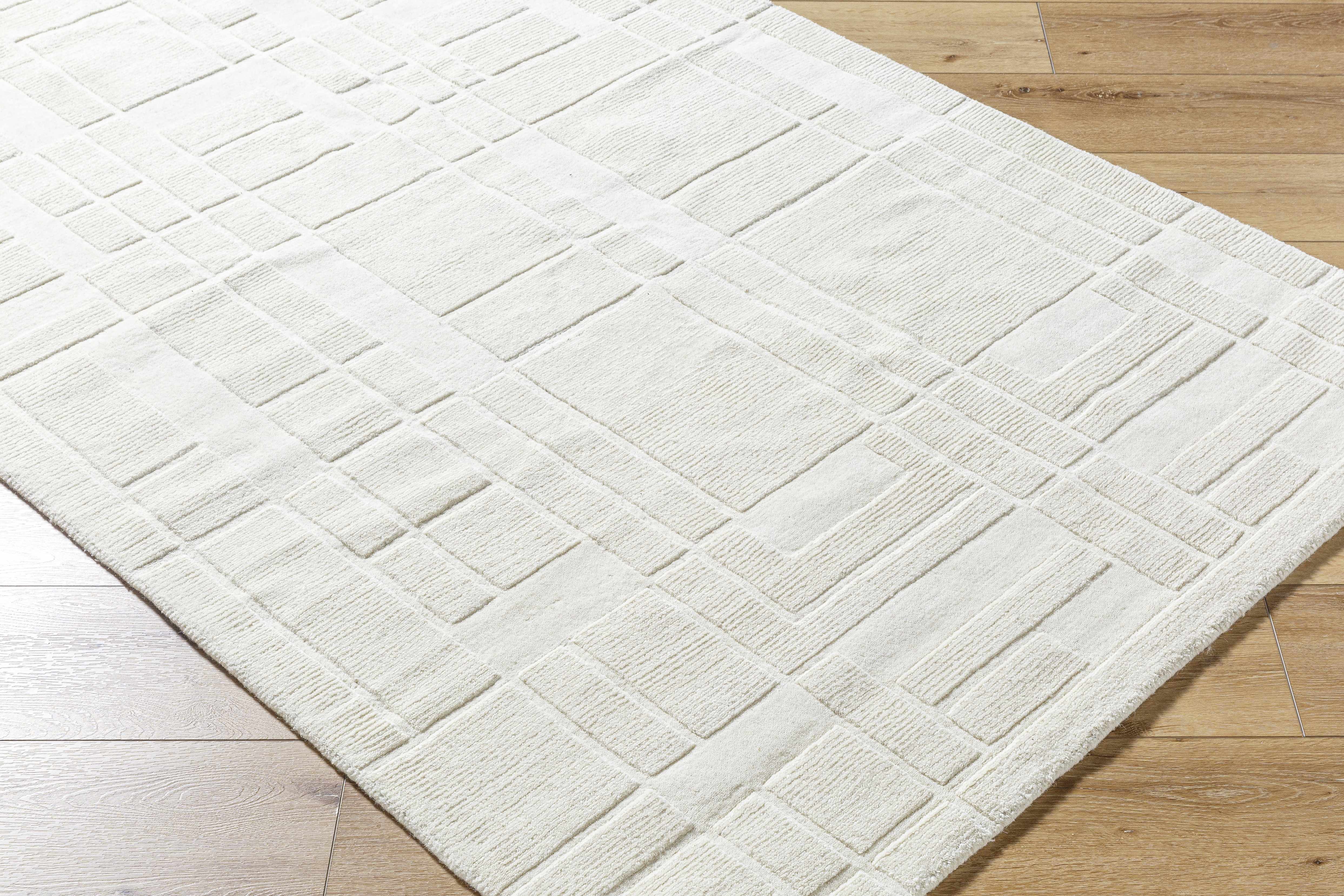 The Topaz Rug - Image 5