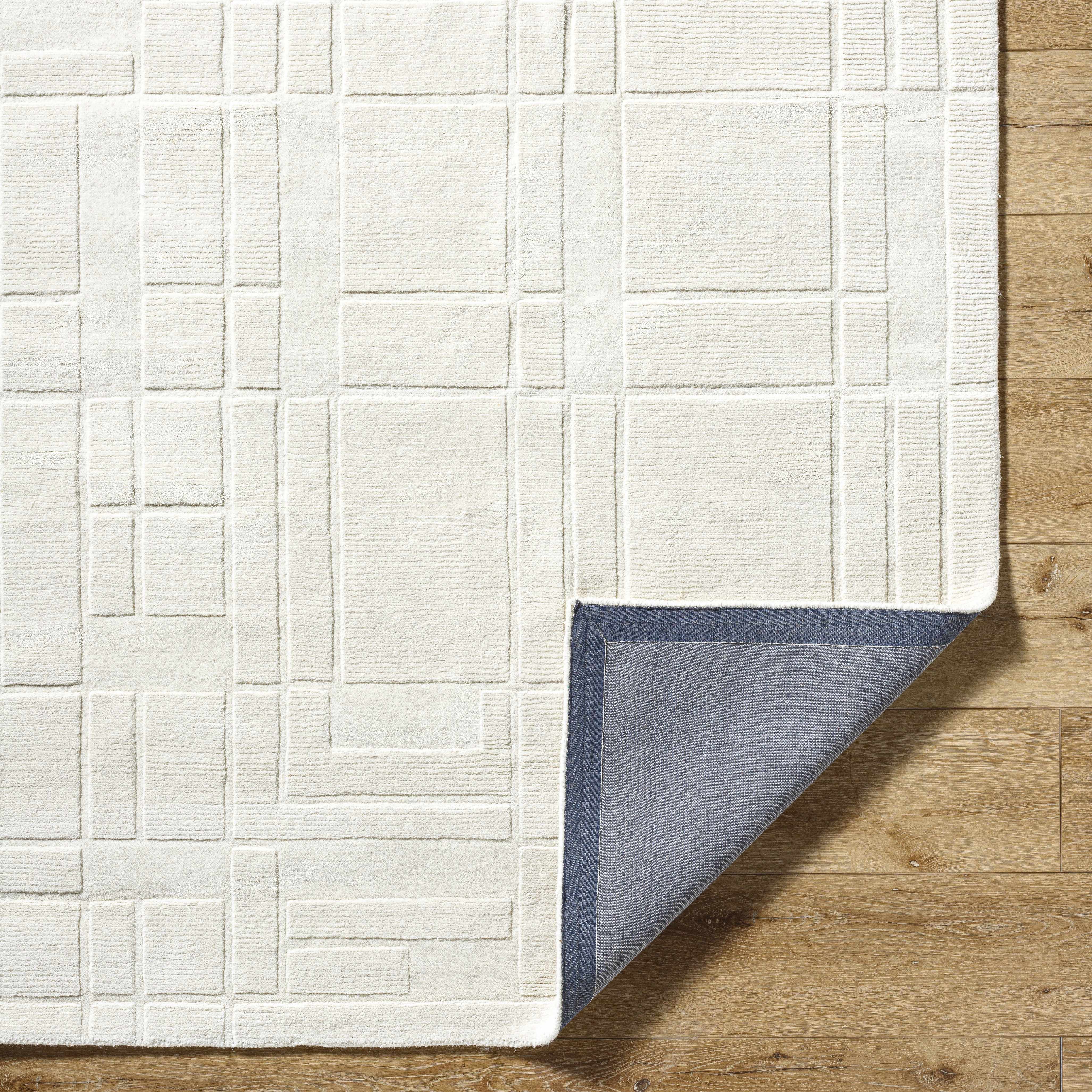 The Topaz Rug - Image 6