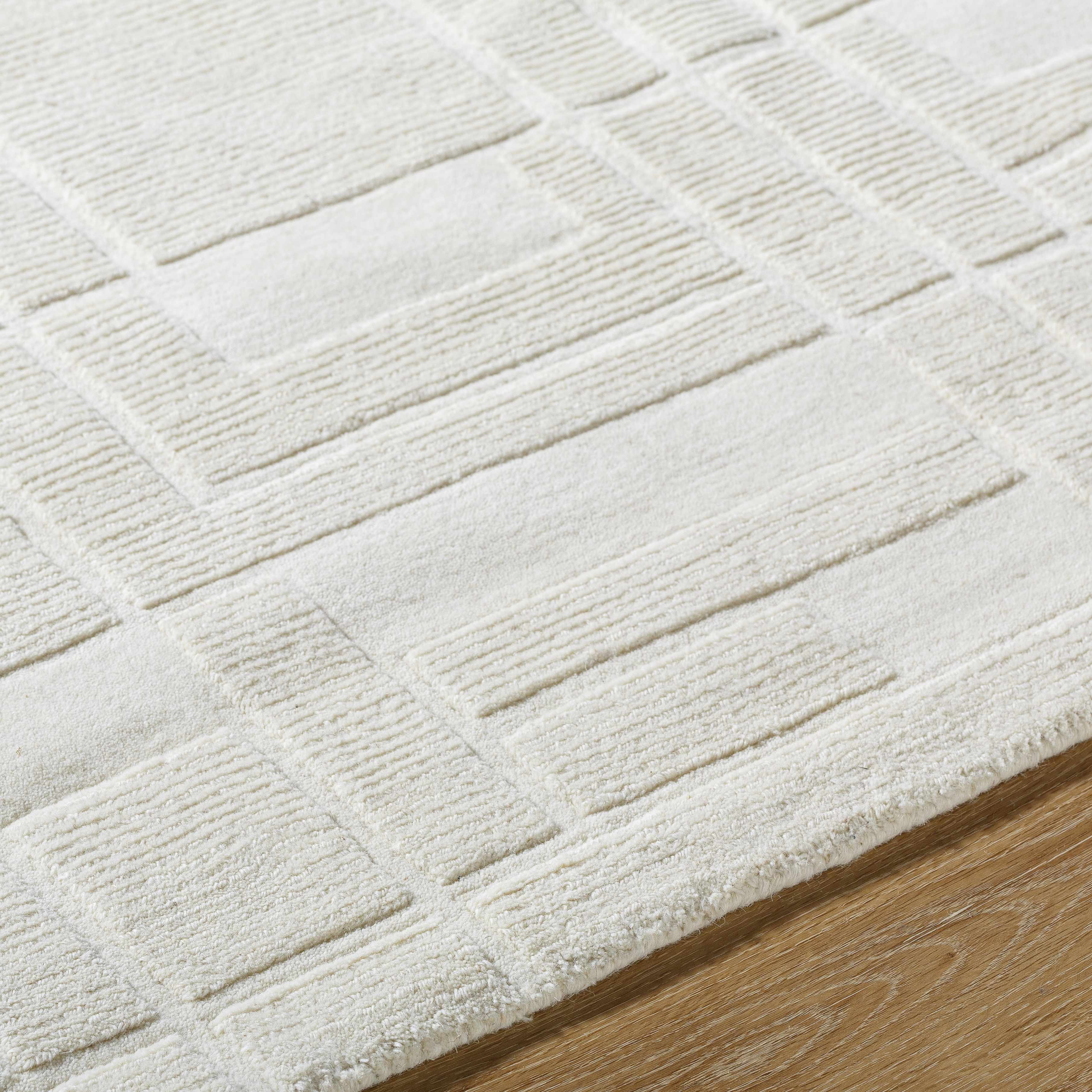 The Topaz Rug - Image 7