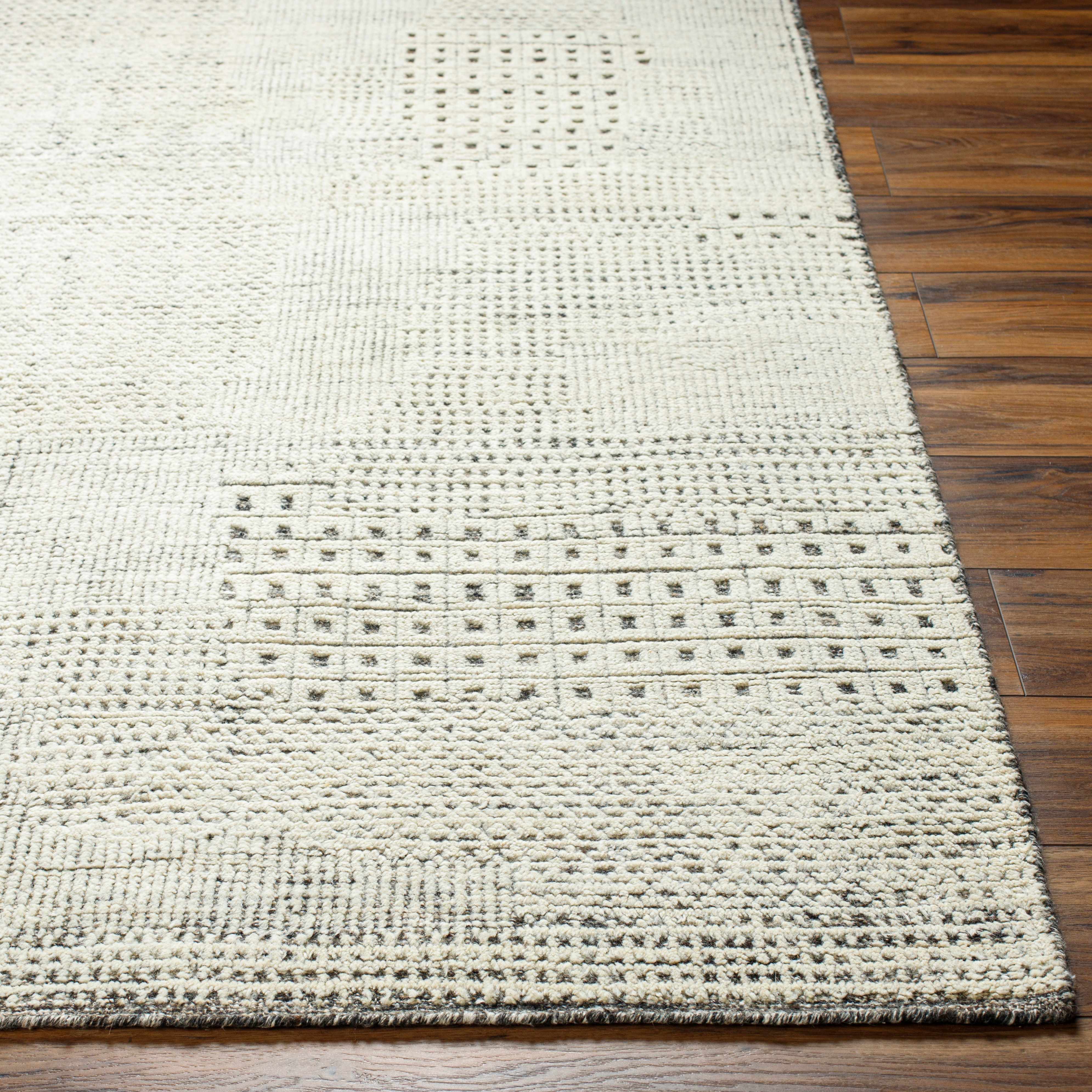 The Tyra Rug - Image 5