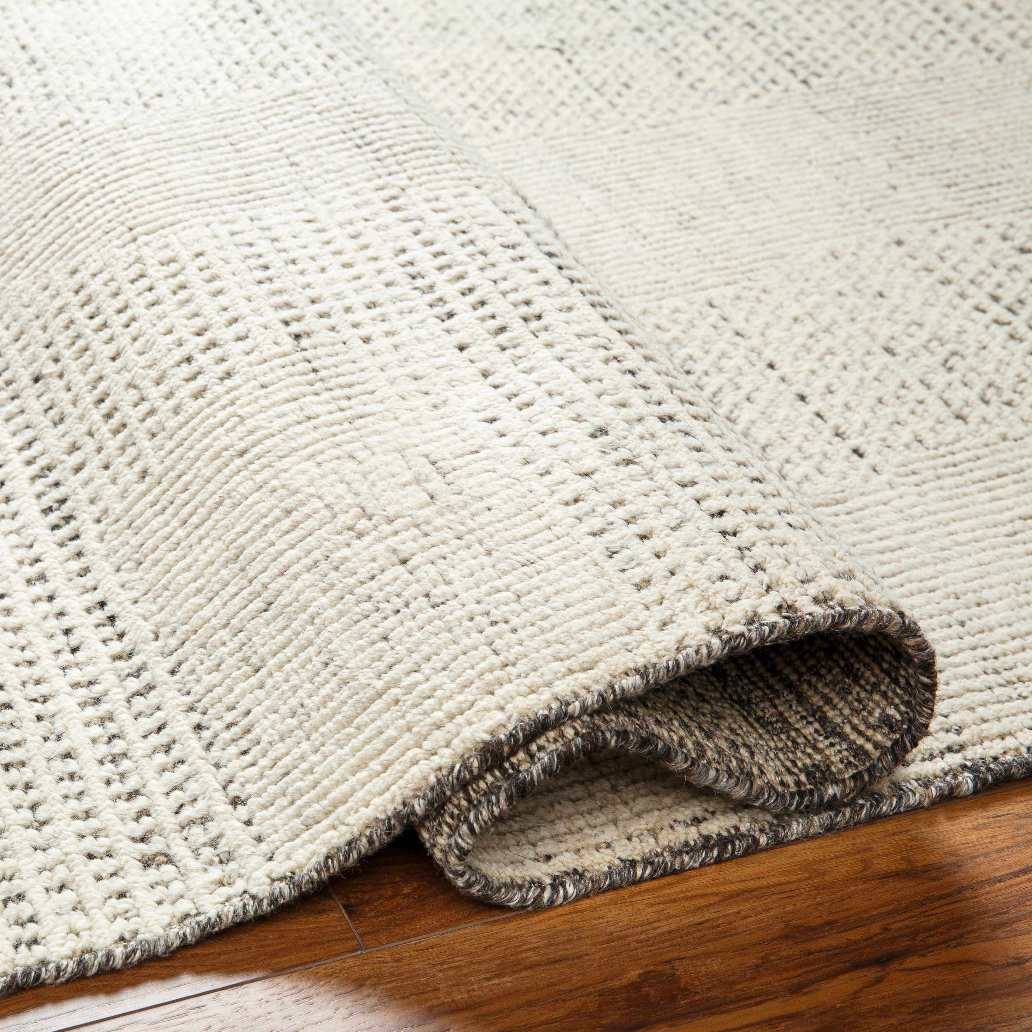 The Tyra Rug - Image 7