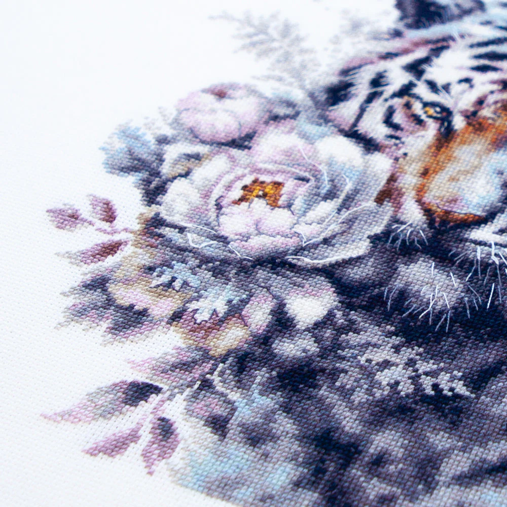 The White Tiger 70-14 Counted Cross-Stitch Kit - Image 4