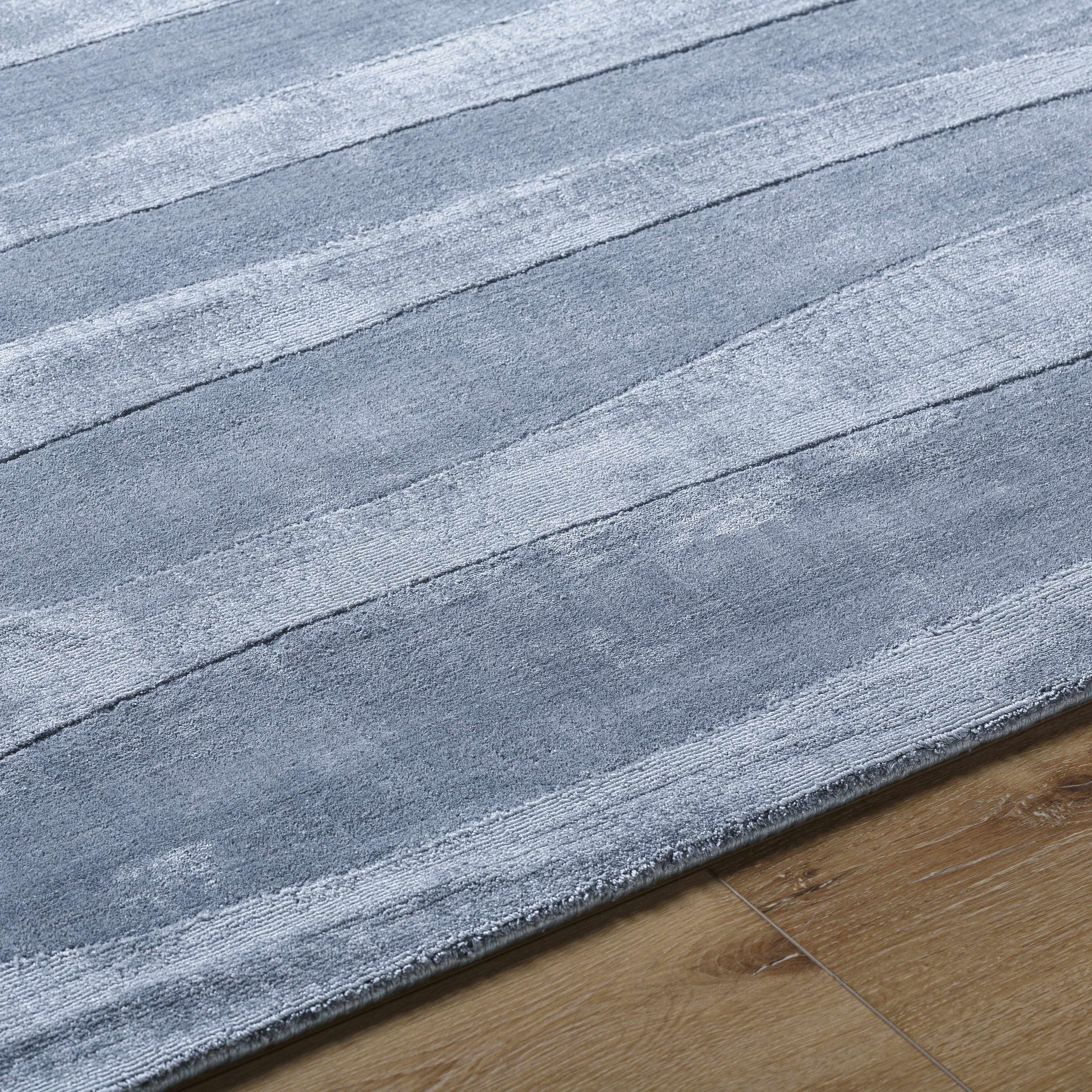 The Yuki Hand Loomed Rug - Image 4