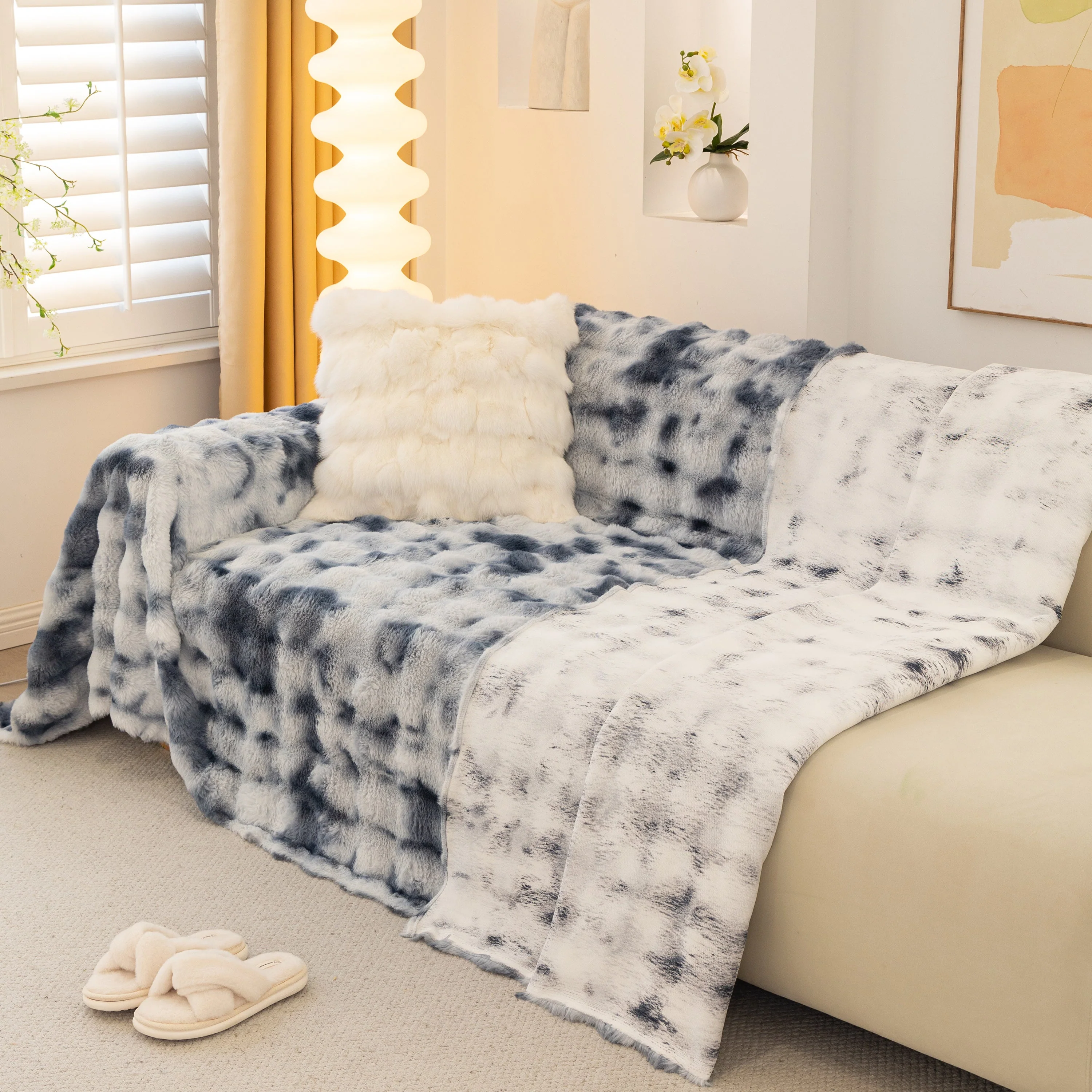 Thick Faux Fur Couch Cover Fluffy Fuzzy Warm Washable Furniture Protector for Kids Pets - Image 5