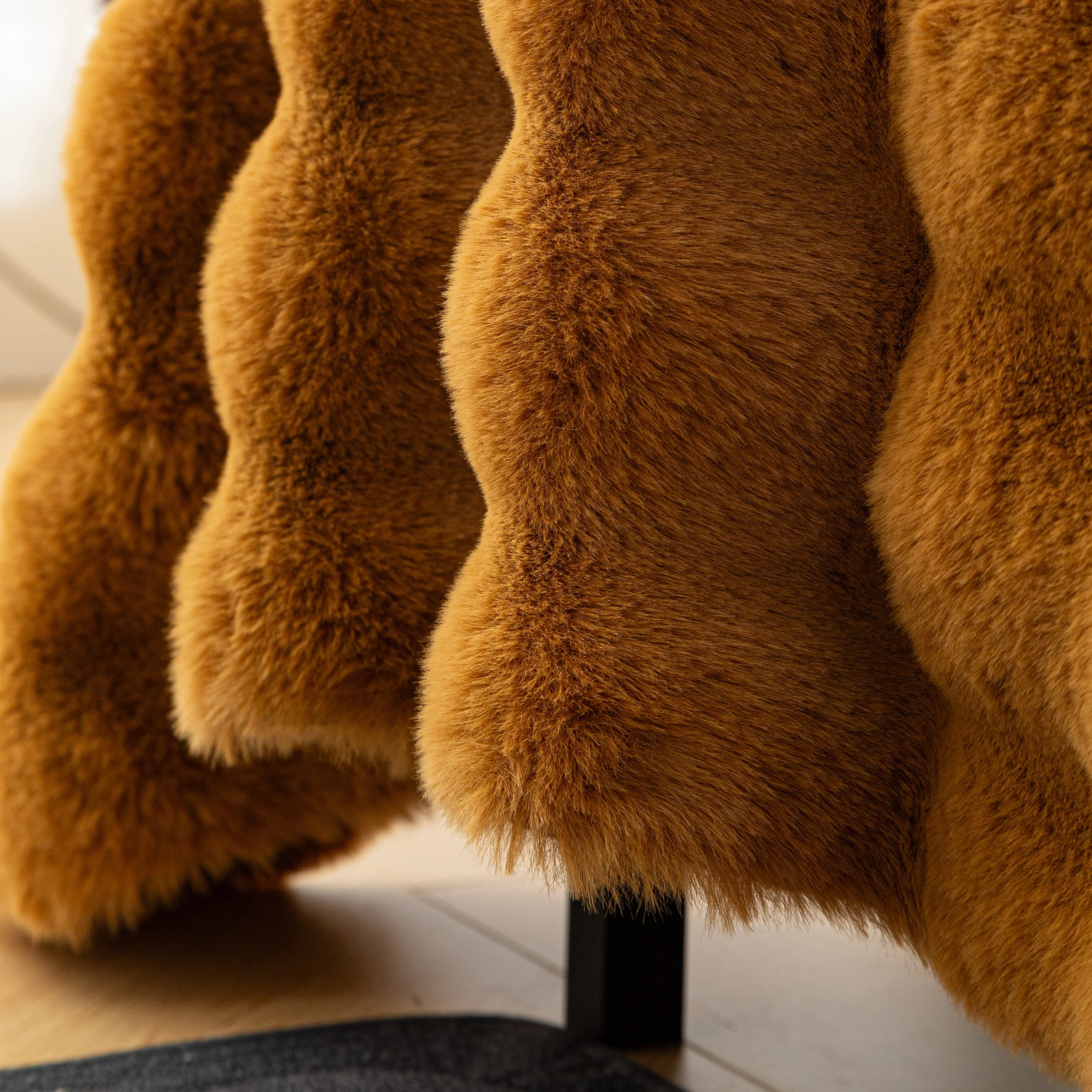 Thick Faux Fur Sofa Cover Fluffy Plush Warm Sofa Slipcover Furniture Protector for Couch Bed - Image 3