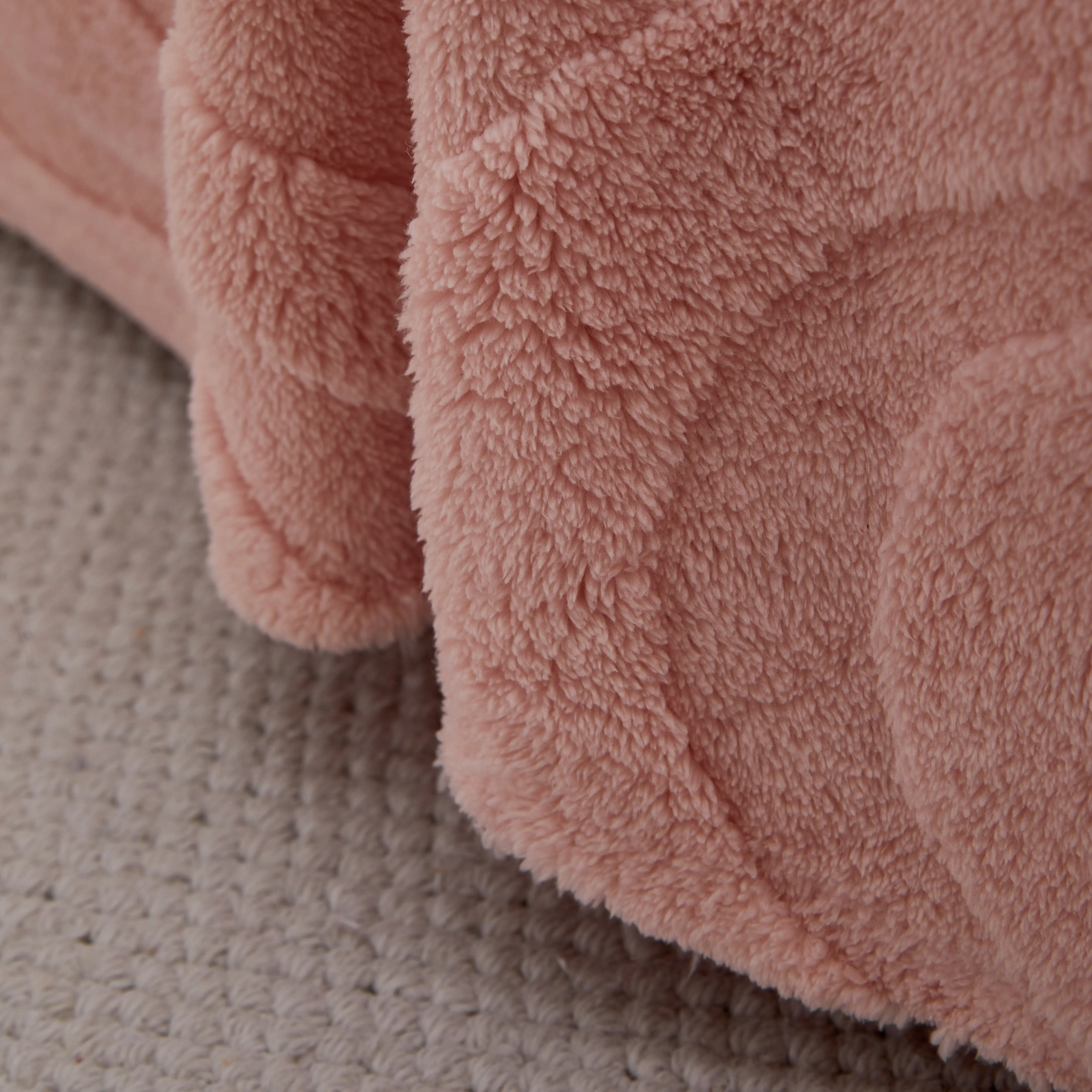Thick Plush Jacquard Velvet Throw Blanket on Sofa, Sofa Slipcovers and Sectional Sofa Covers - Image 34