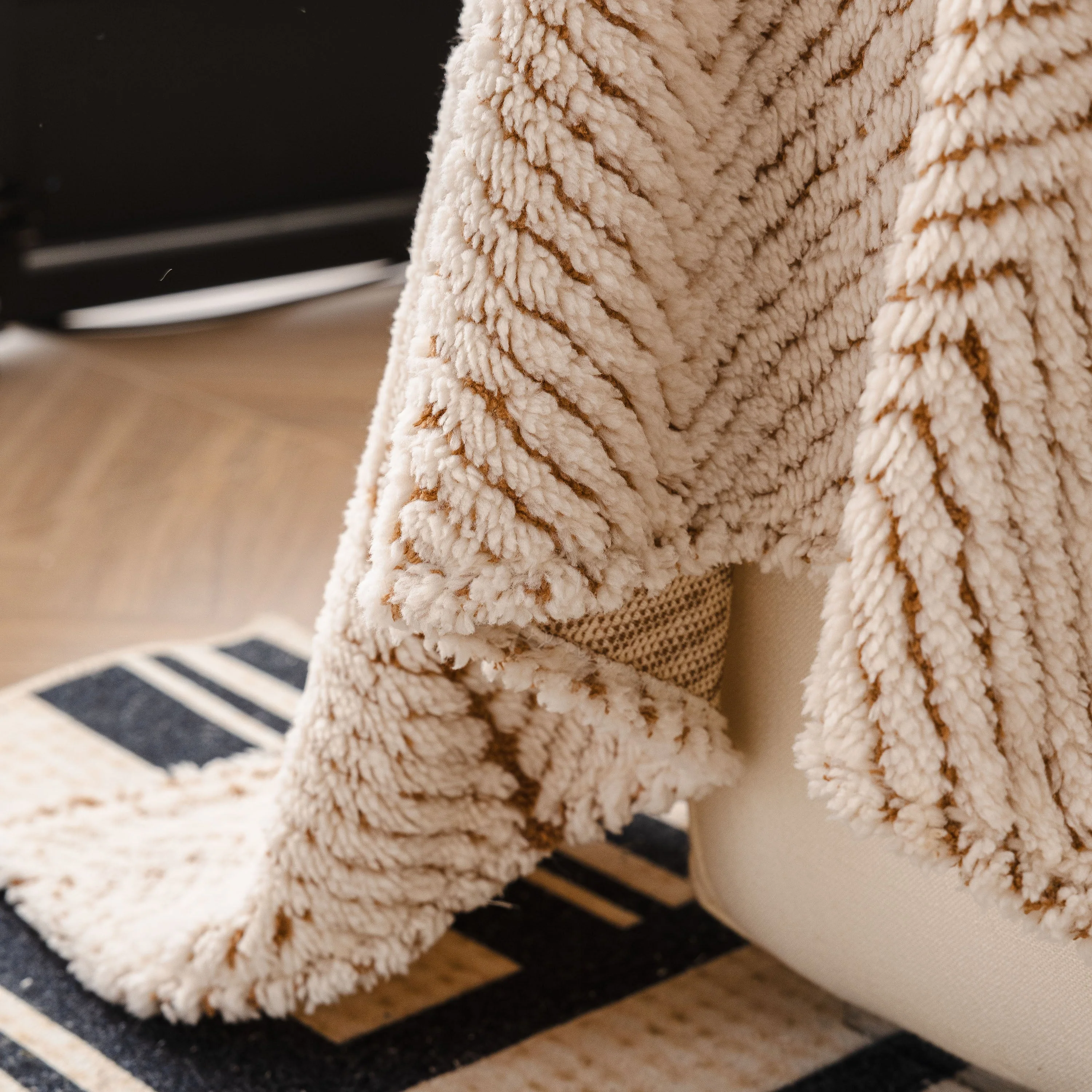 Thick Plush Sofa Cover Throw for Couch, 3D Textured Herringbone Washable Slipcover - Image 77