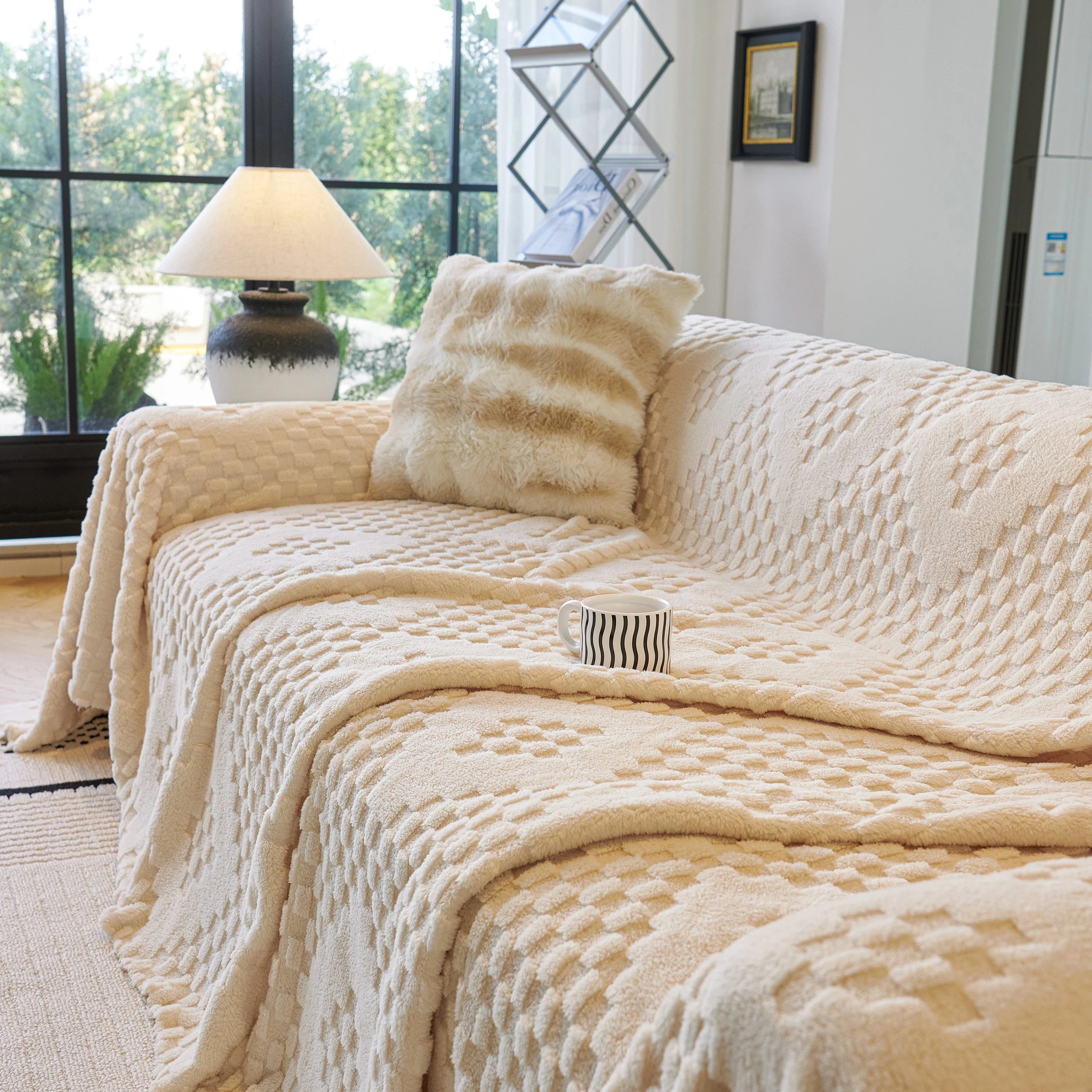 Thickened 3D Plush Premium Living Spaces Couch Covers Soft and Warm Couch Protector Blanket - Image 11