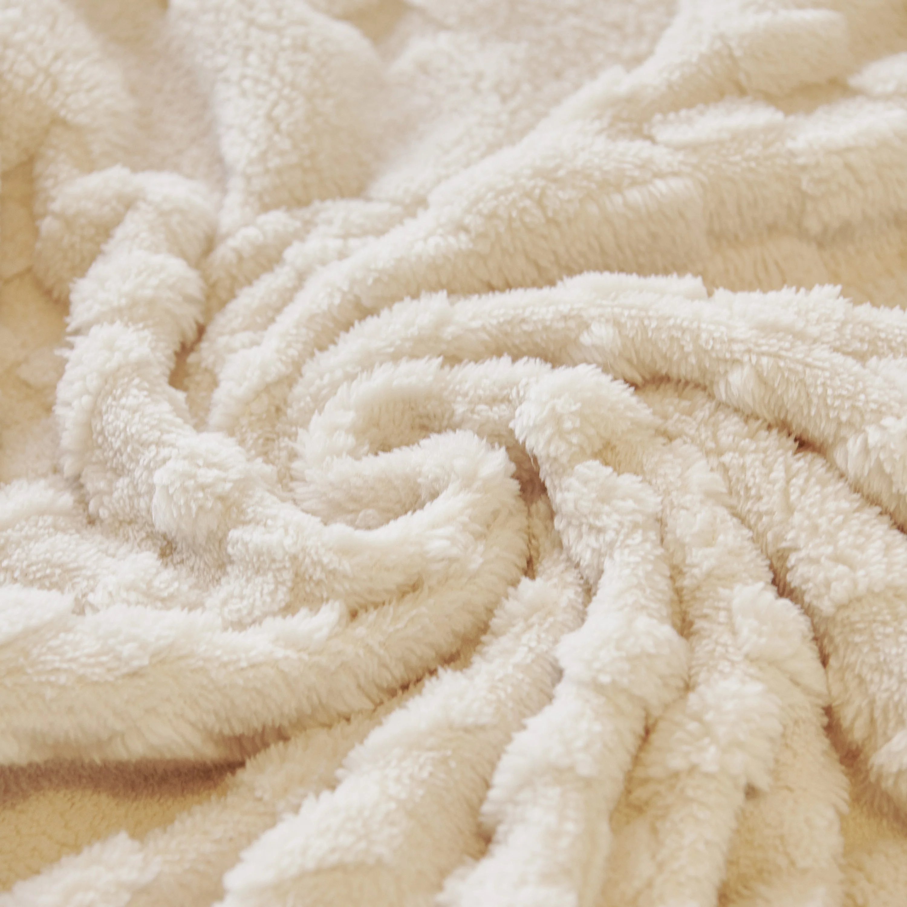 Thickened 3D Plush Premium Living Spaces Couch Covers Soft and Warm Couch Protector Blanket - Image 4