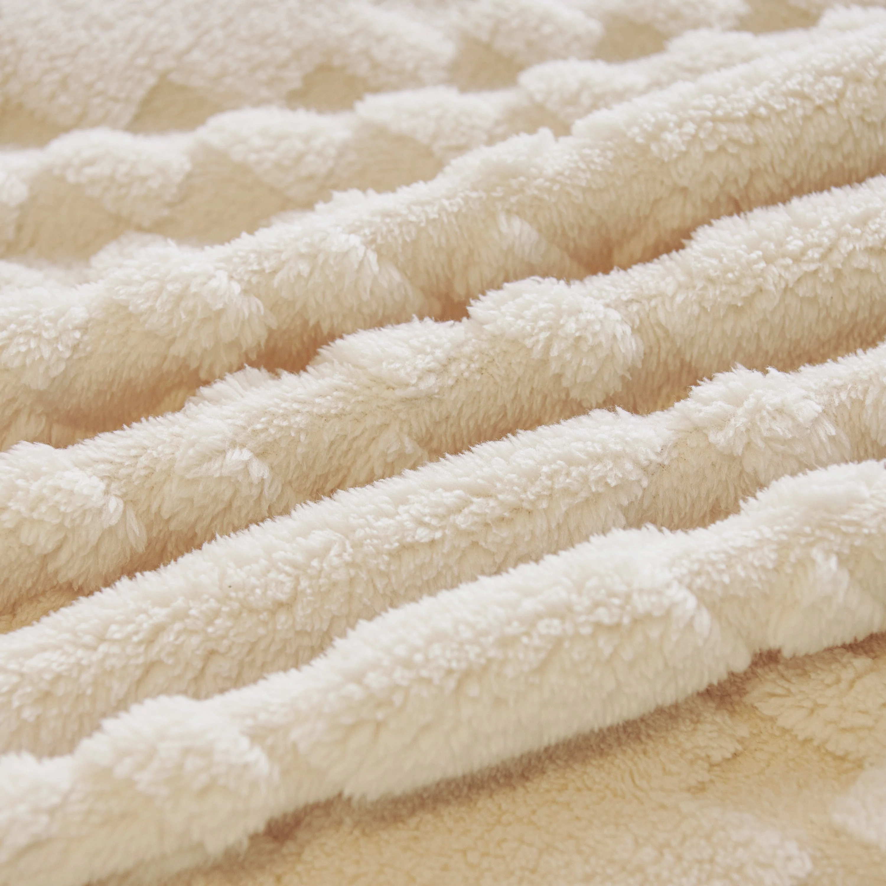 Thickened 3D Plush Premium Living Spaces Couch Covers Soft and Warm Couch Protector Blanket - Image 5