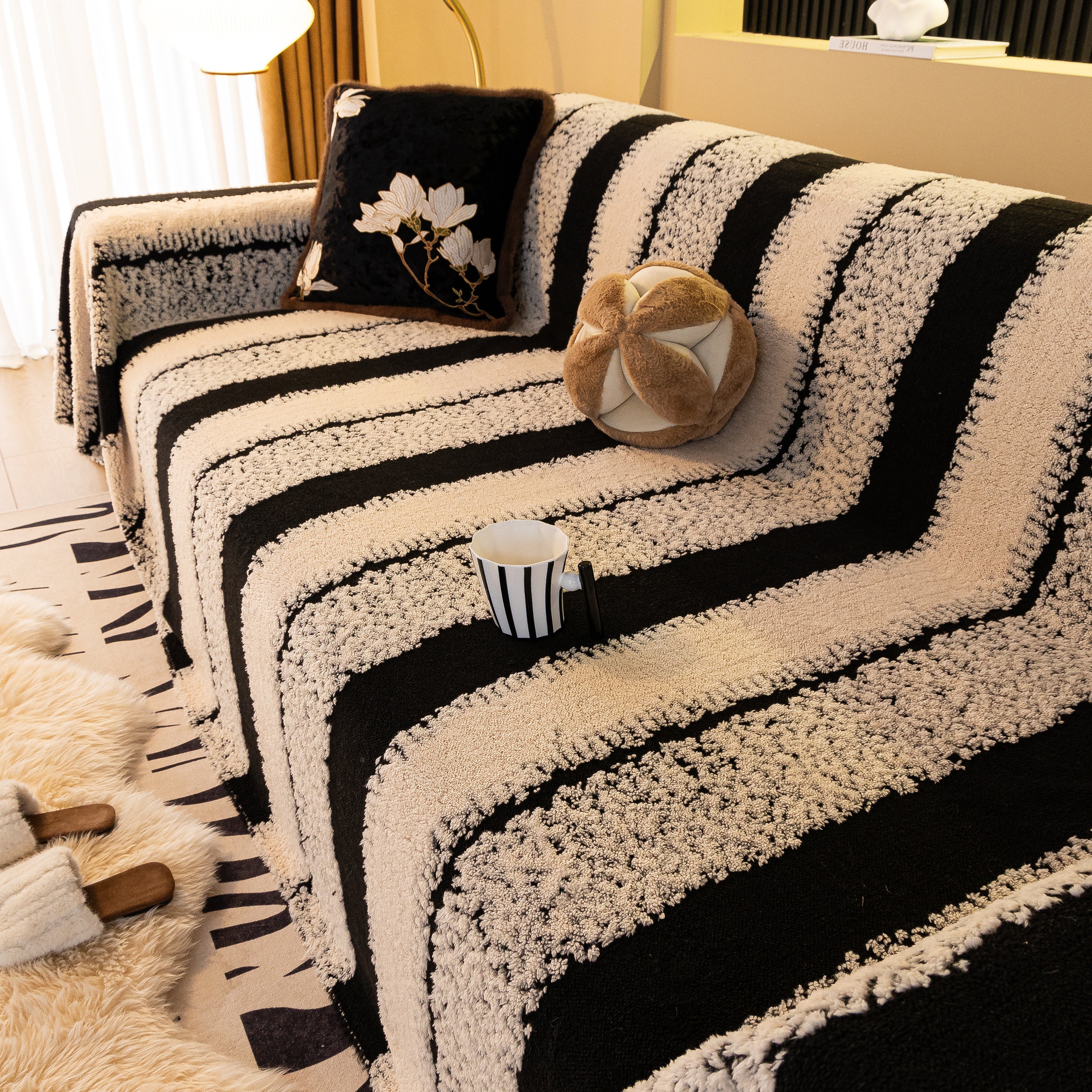 Thickened Coral Fleece Sofa Throw Cover Slipcover Warm Jacquard Cozy Couch Cover Blankets - Image 22
