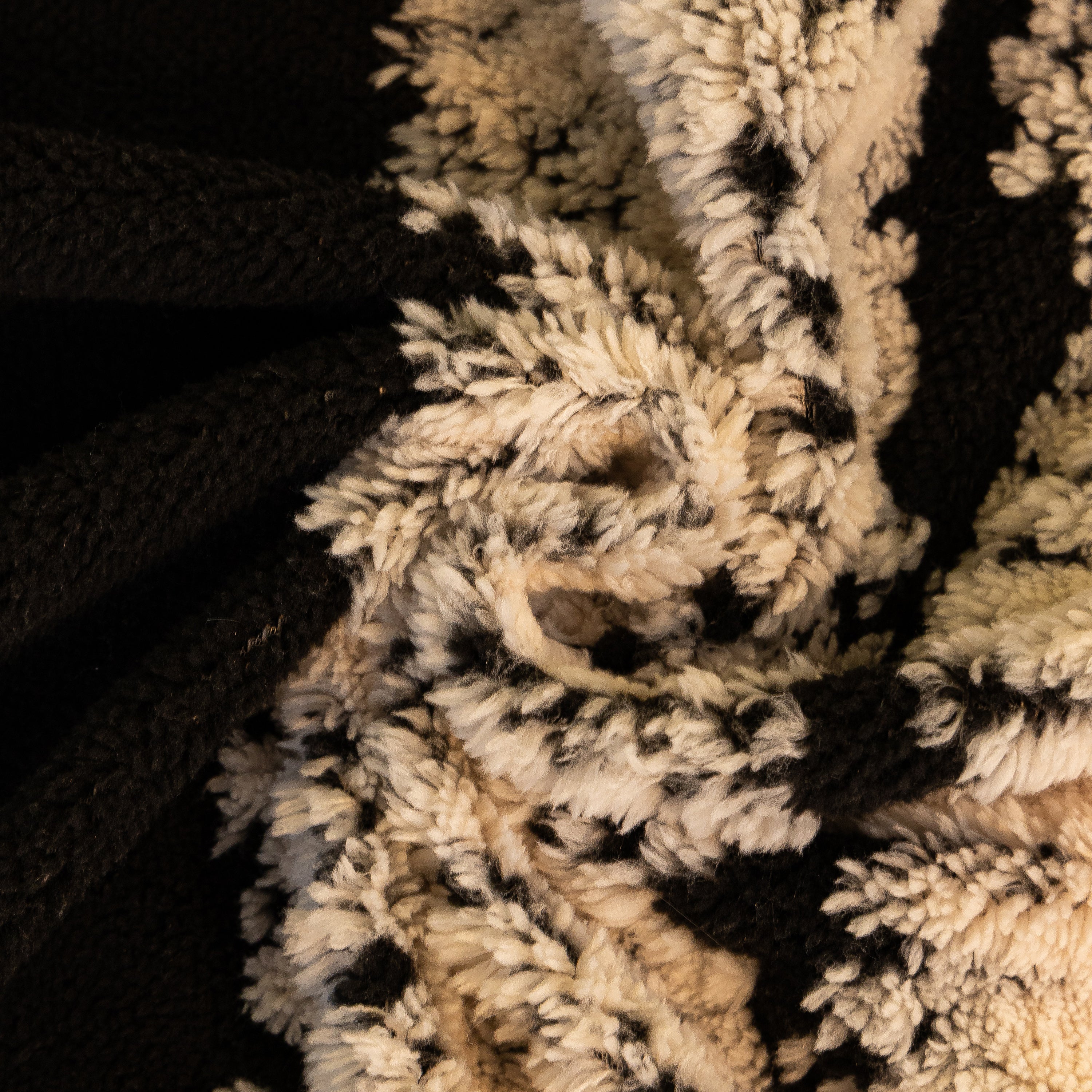 Thickened Coral Fleece Sofa Throw Cover Slipcover Warm Jacquard Cozy Couch Cover Blankets - Image 4