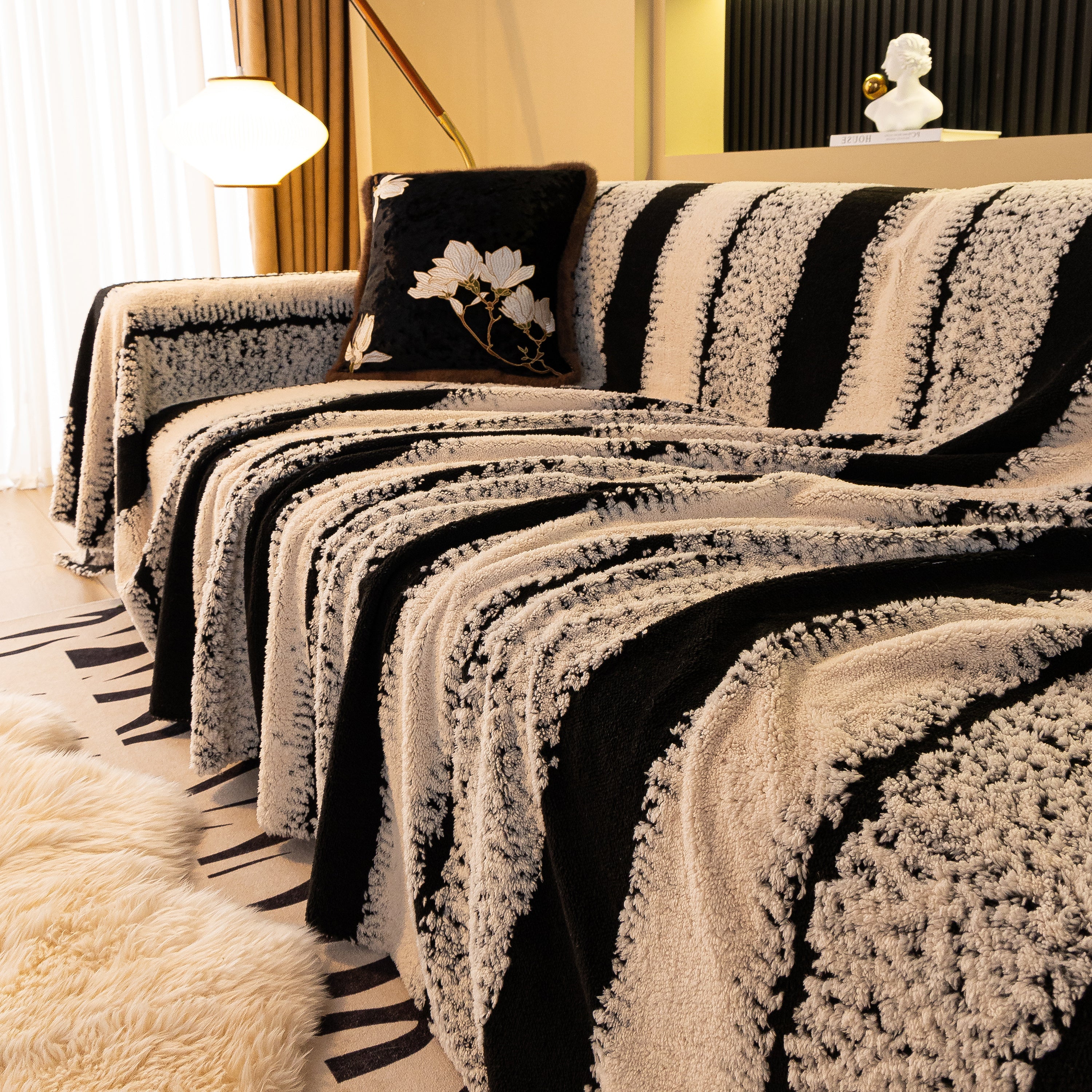 Thickened Coral Fleece Sofa Throw Cover Slipcover Warm Jacquard Cozy Couch Cover Blankets - Image 9