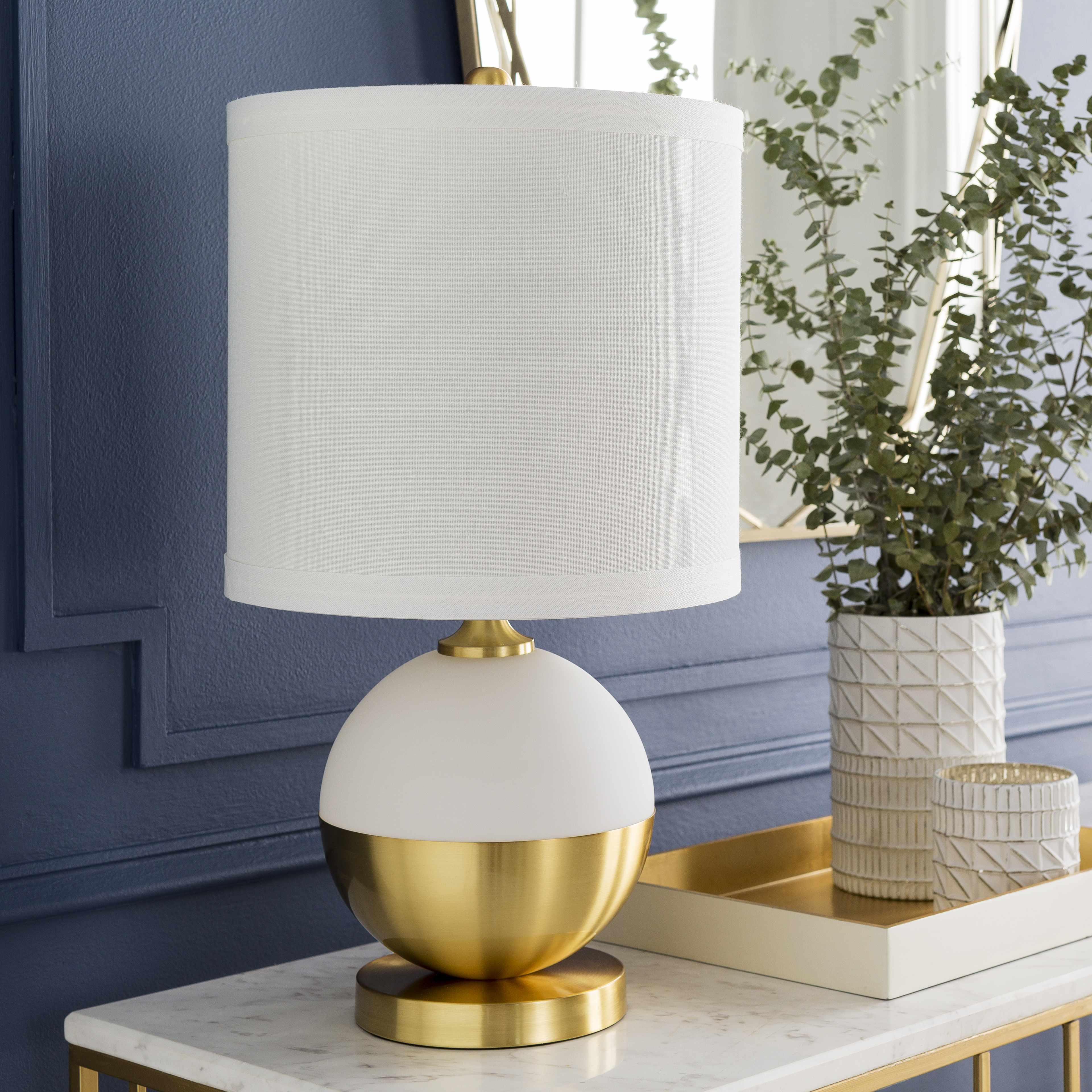 Tigtabon Table Lamp - Image 3