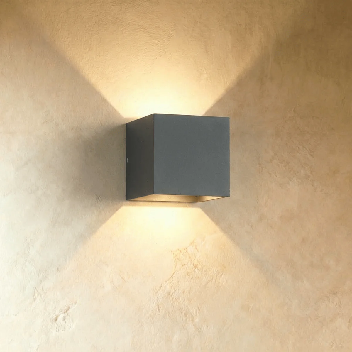 Tine Wall Lamp - Image 3