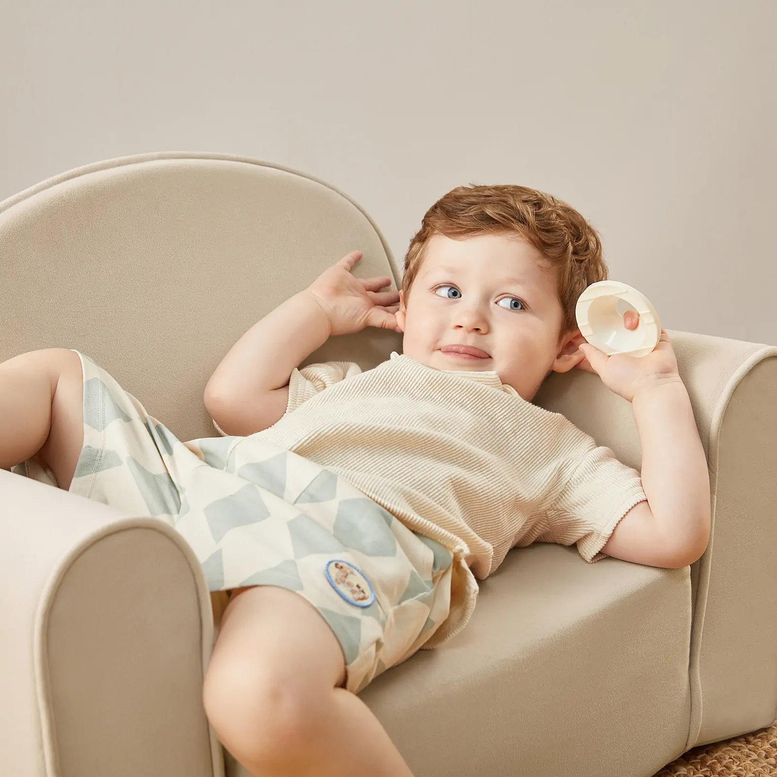 Tiny Land® GentleSnug Kid Chair - Beige White - Image 3