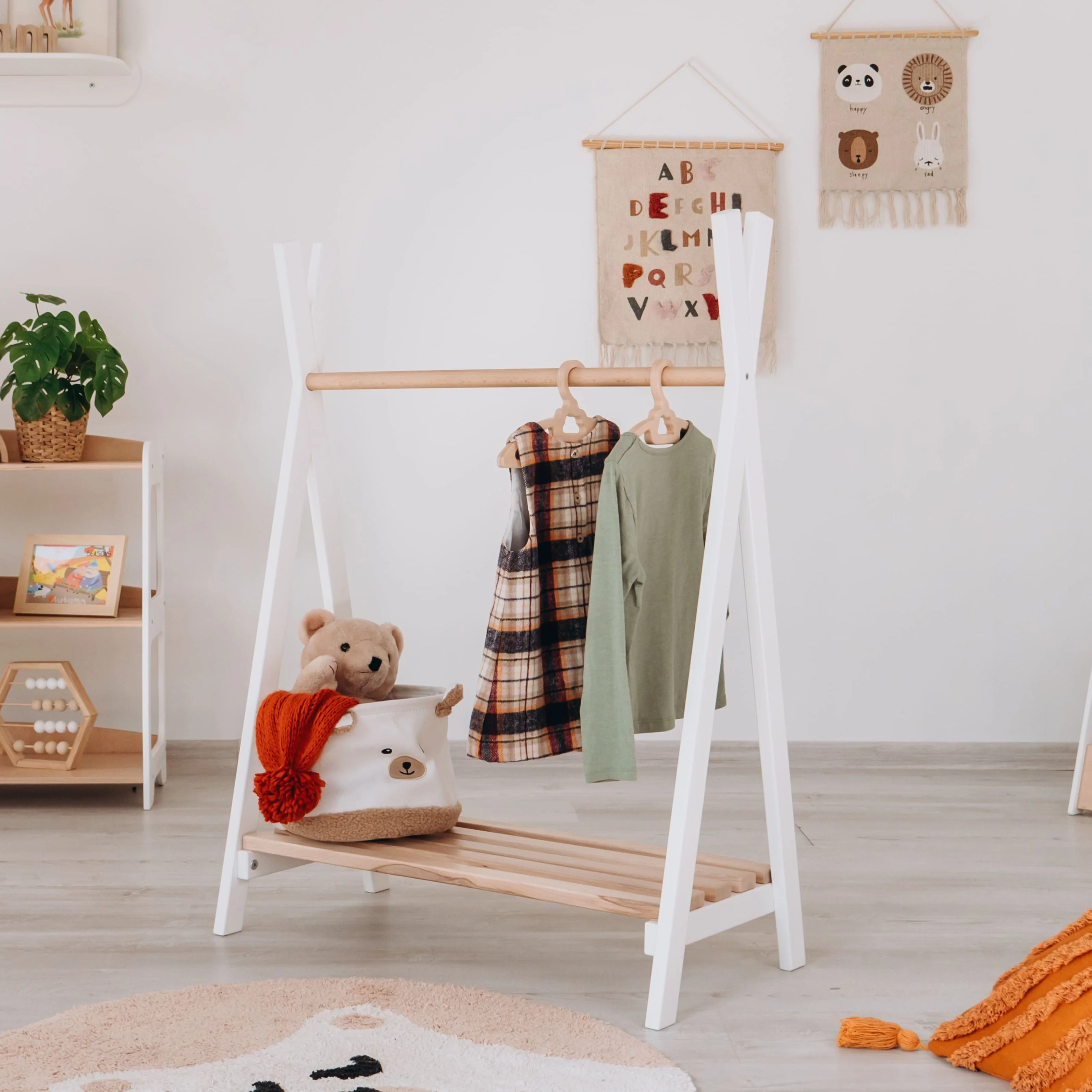 Toddler's Clothes Rack - Image 6