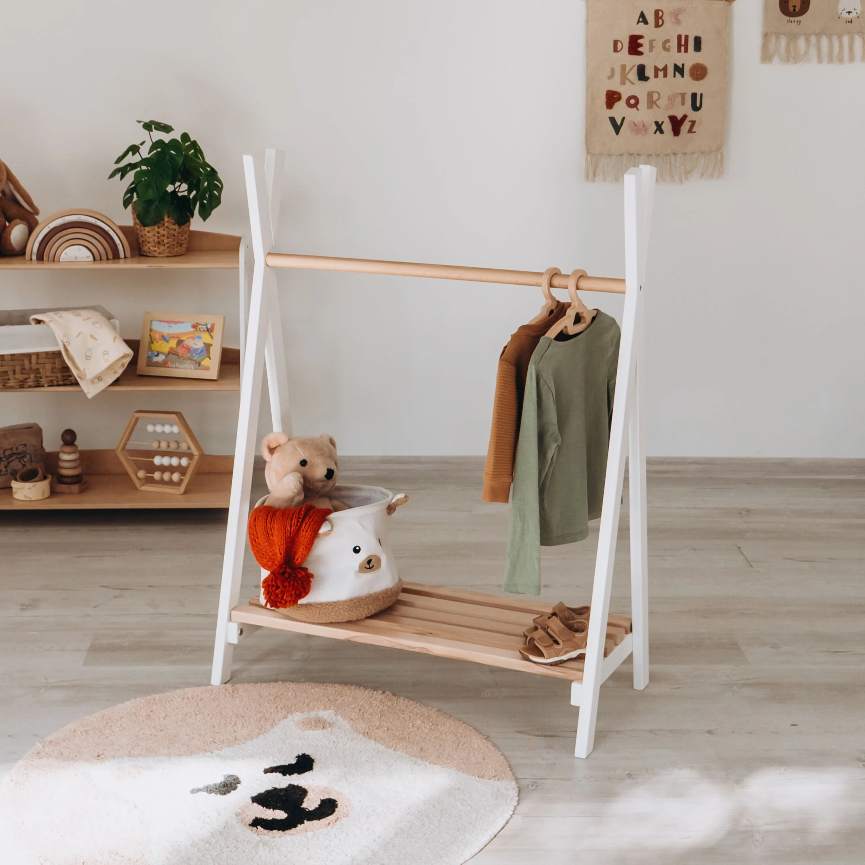 Toddler's Clothes Rack - Image 8