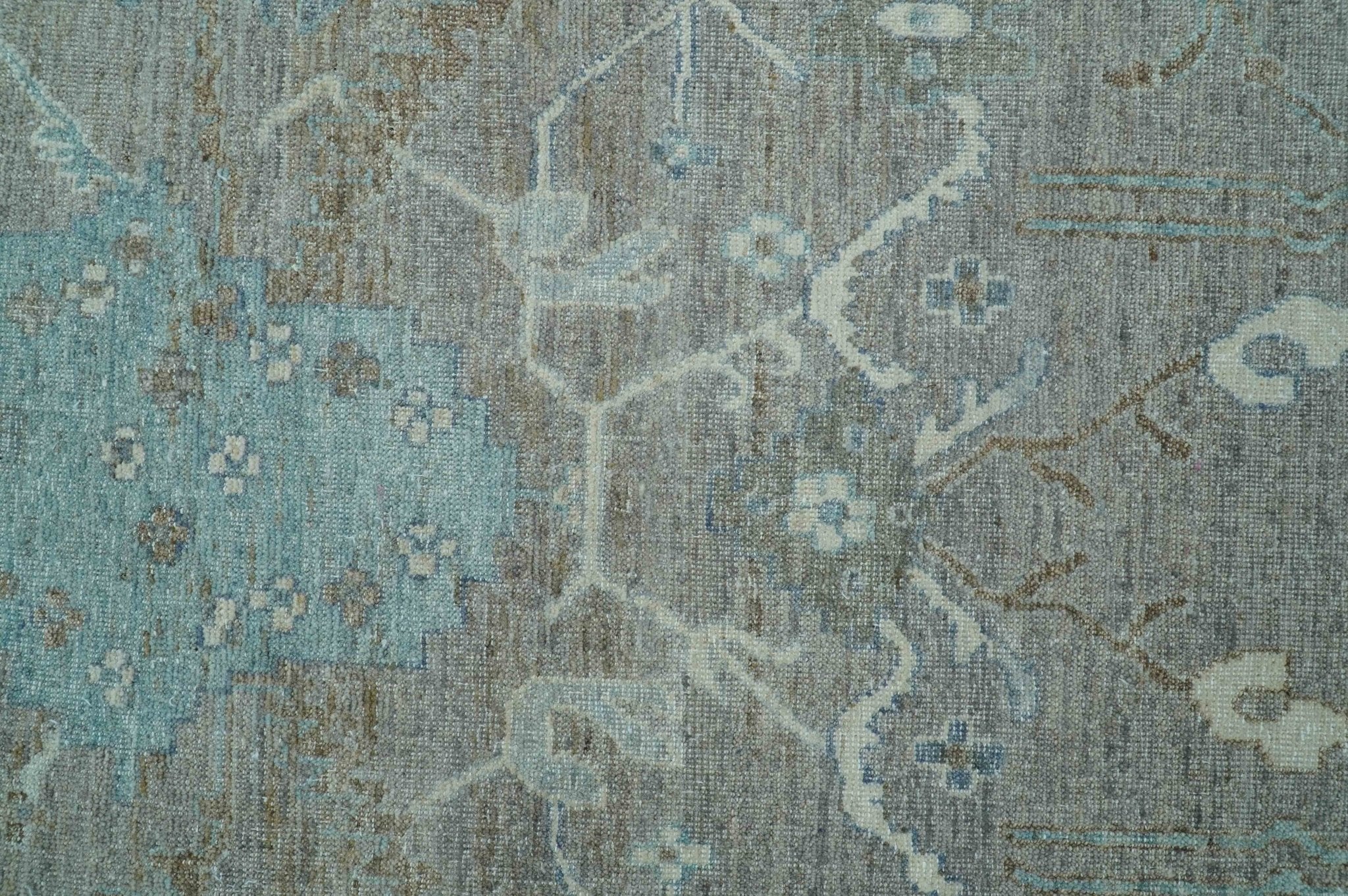 Traditional Design Gray And Beige Large 12x15 Hand Knotted Wool Rug - Image 5
