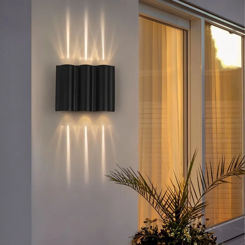 Trevis Outdoor Wall Lamp - Image 8