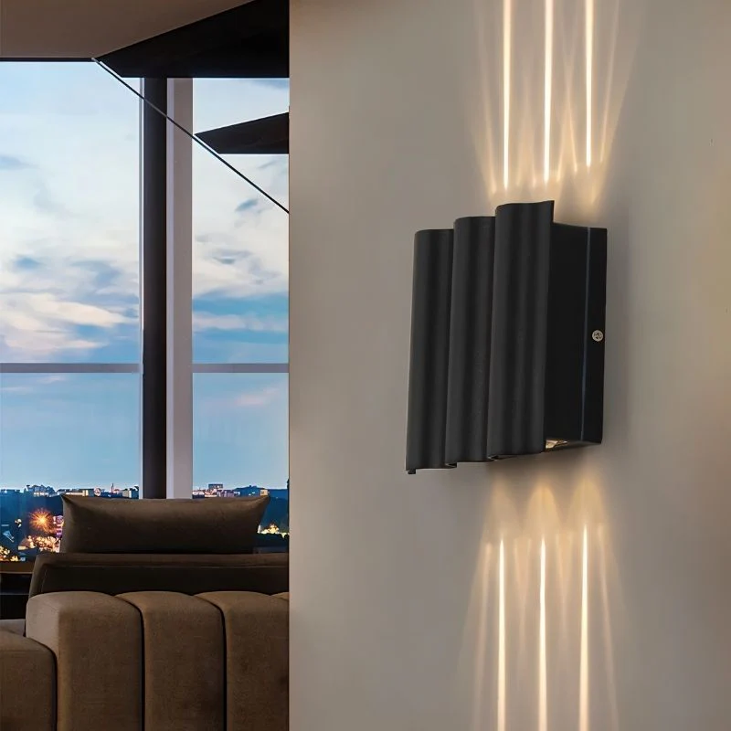 Trevis Outdoor Wall Lamp - Image 9