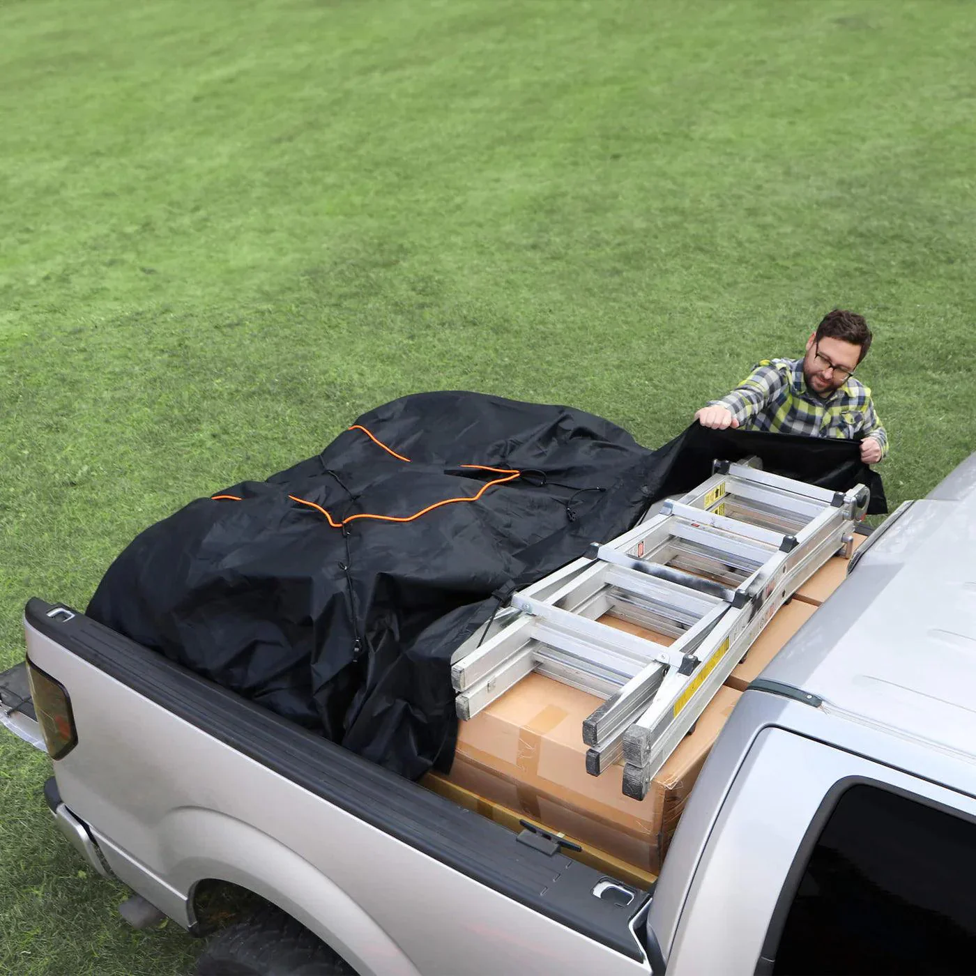 TRUCK BED CARGO NET WITH BUILT-IN TARP - Image 3