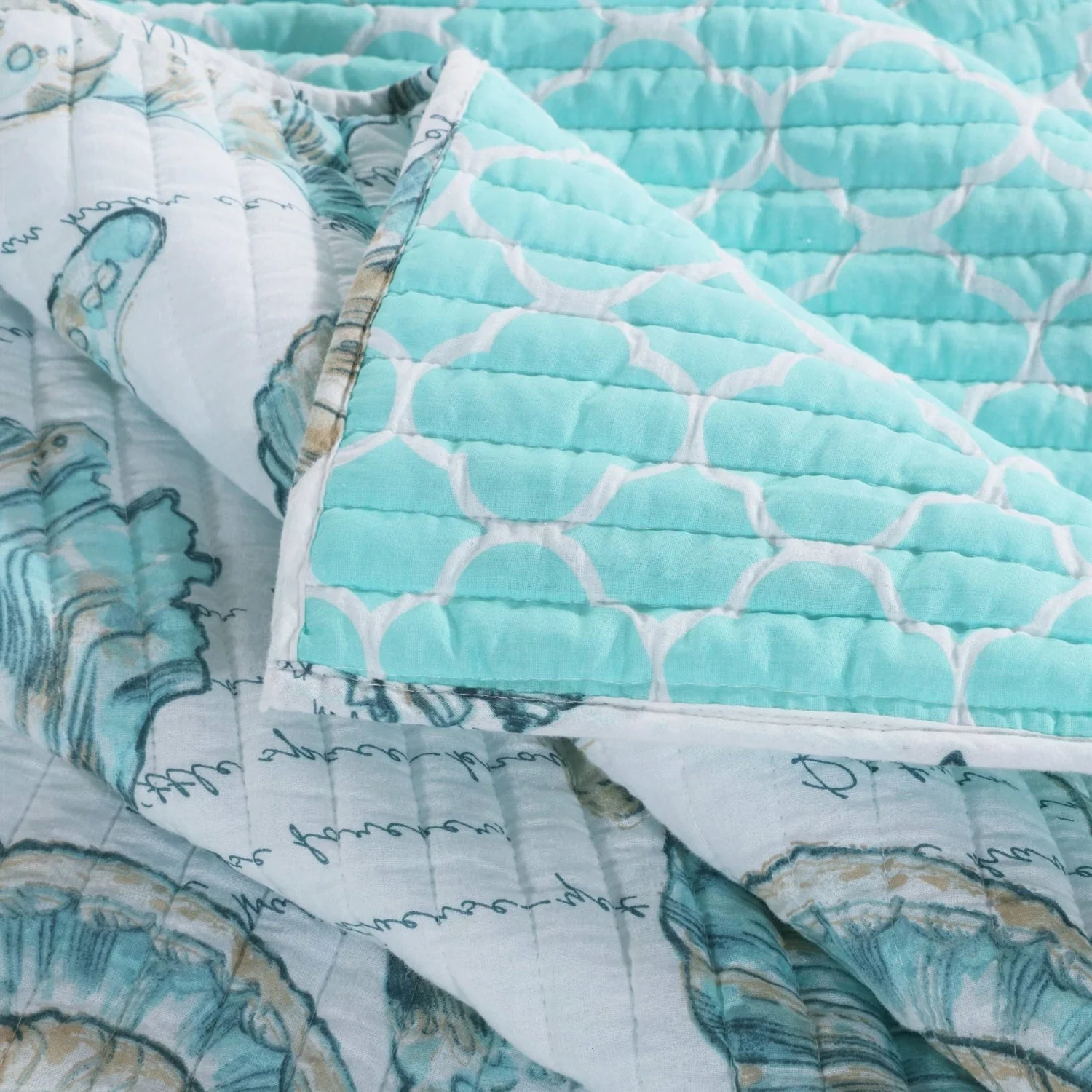 Twin Coastal Seashells White Teal 2 Piece Polyester Reversible Quilt Set - Image 2