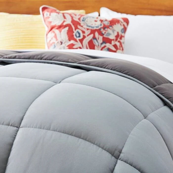 Twin Size All Seasons Plush Light/Dark Grey Reversible Polyester Down Alternative Comforter - Image 3