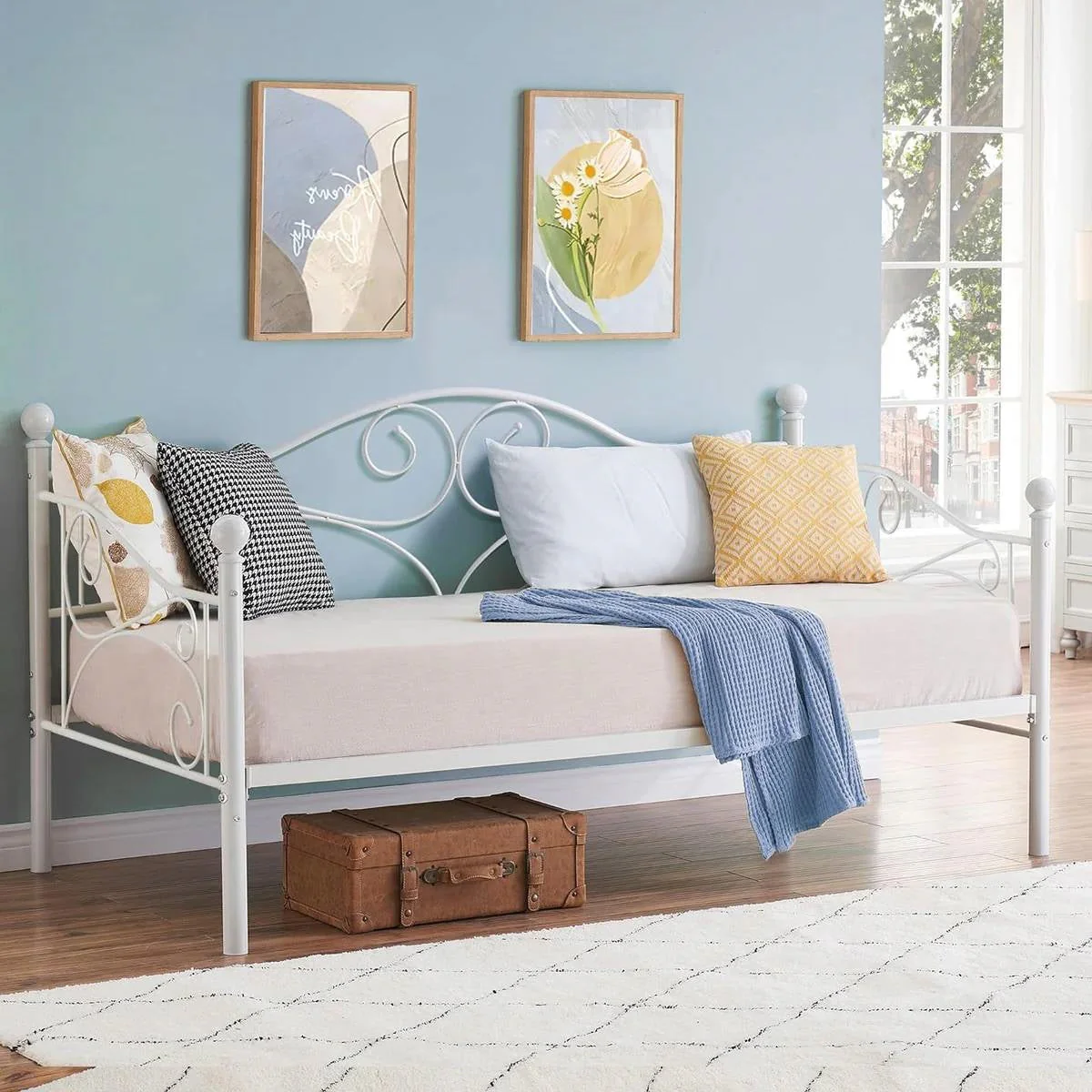Twin size Classic Heavy Duty Steel Day Bed Frame in White Metal Finish - Image 2