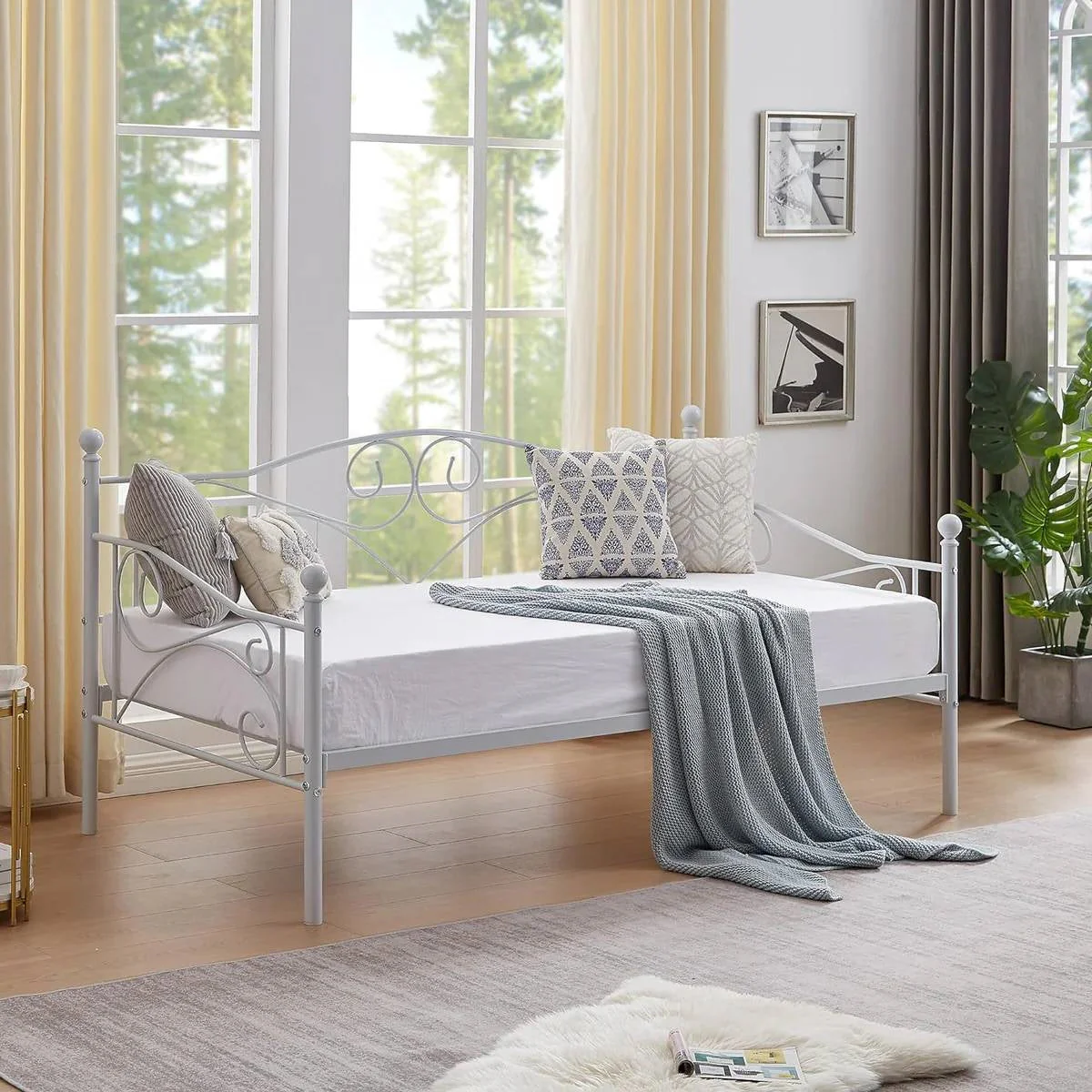 Twin size Classic Heavy Duty Steel Day Bed Frame in White Metal Finish - Image 4
