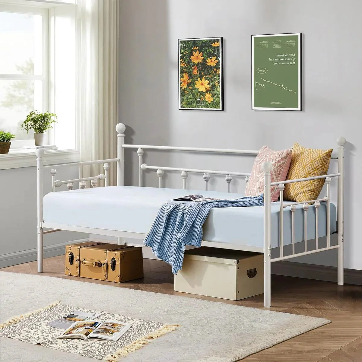 Twin size Farmhouse Daybed Frame in White Metal Finish - Image 3