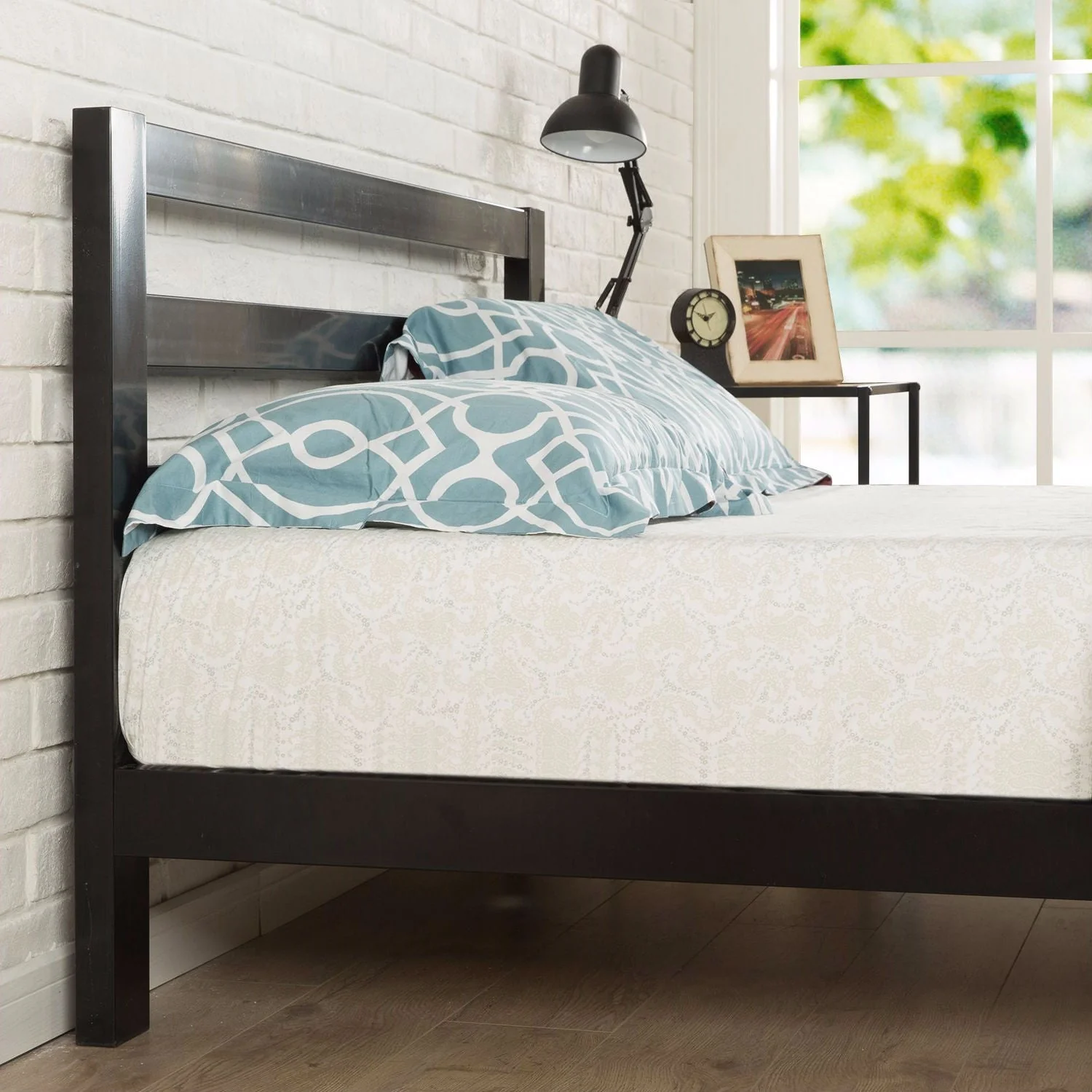 Twin size Modern Metal Platform Bed Frame with Headboard And Wood Support Slats - Image 3