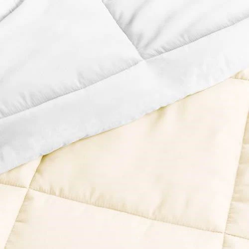 Twin/Twin XL 2-Piece Microfiber Reversible Comforter Set in White and Cream - Image 3