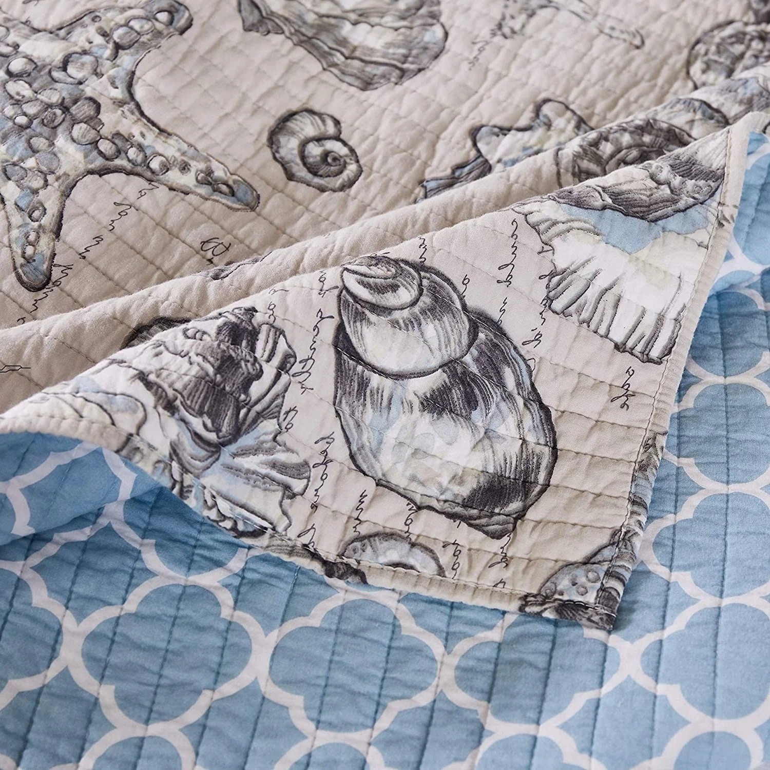 Twin/Twin XL size 2 Piece Microfiber Beach Shells Coastal Reversible Quilt Set - Image 5